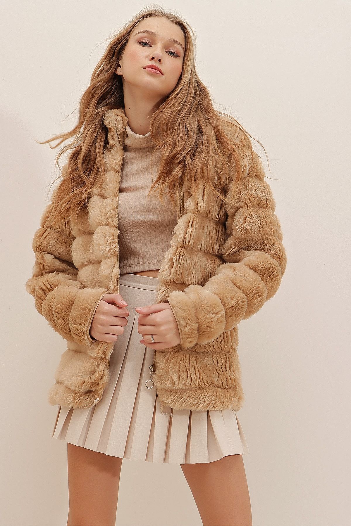 Trend Alaçatı Stili Kadın Camel Peluş Suni Kürk Ceket