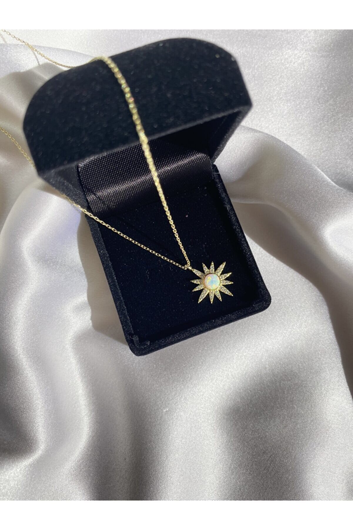 Harlofia Jewelry 925 Ayar Gümüş Opal Taşlı Güneş Kolye