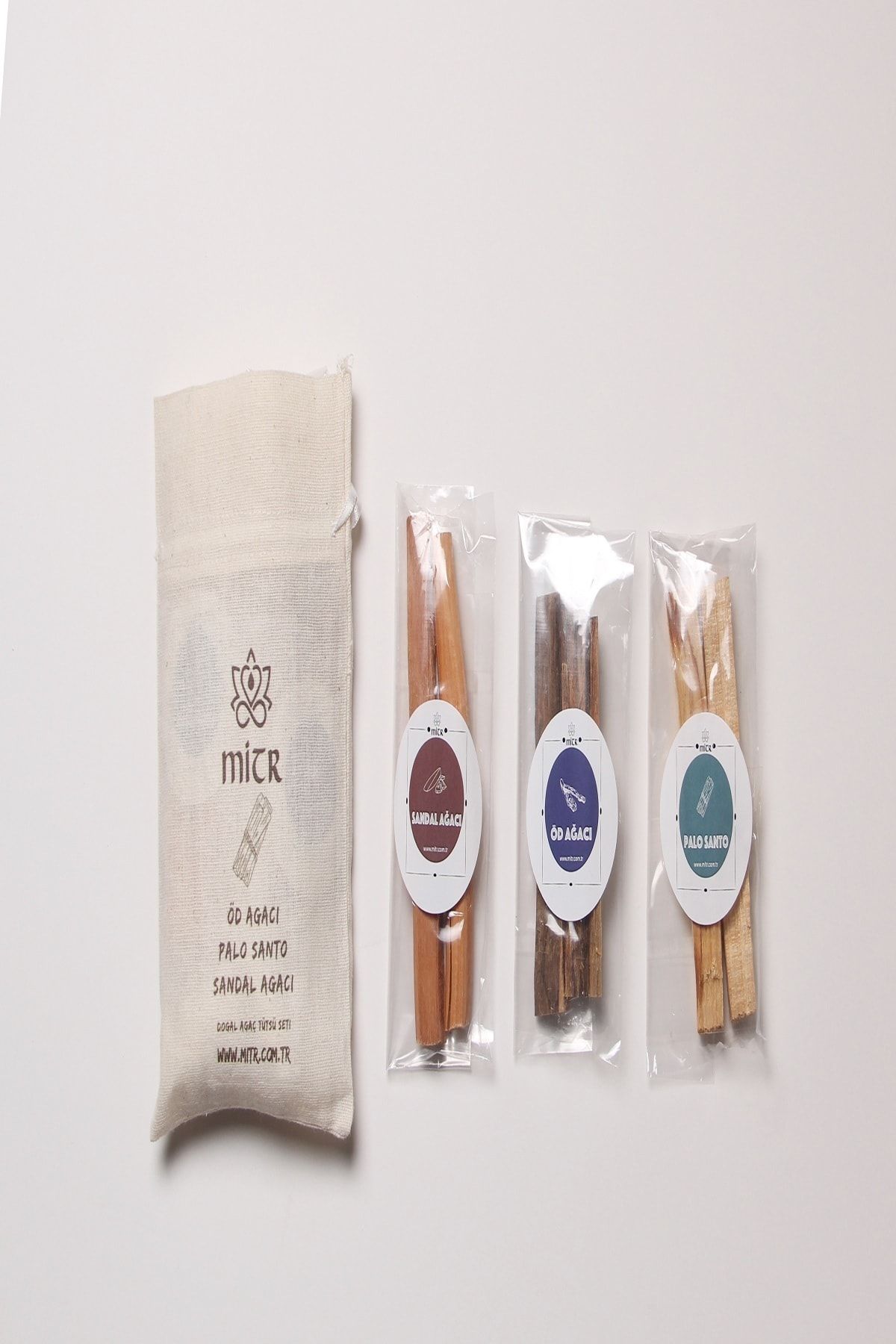 Mitr Sandal – Palo Santo Ve Öd Ağacı Tütsü Paketi 60 Gr