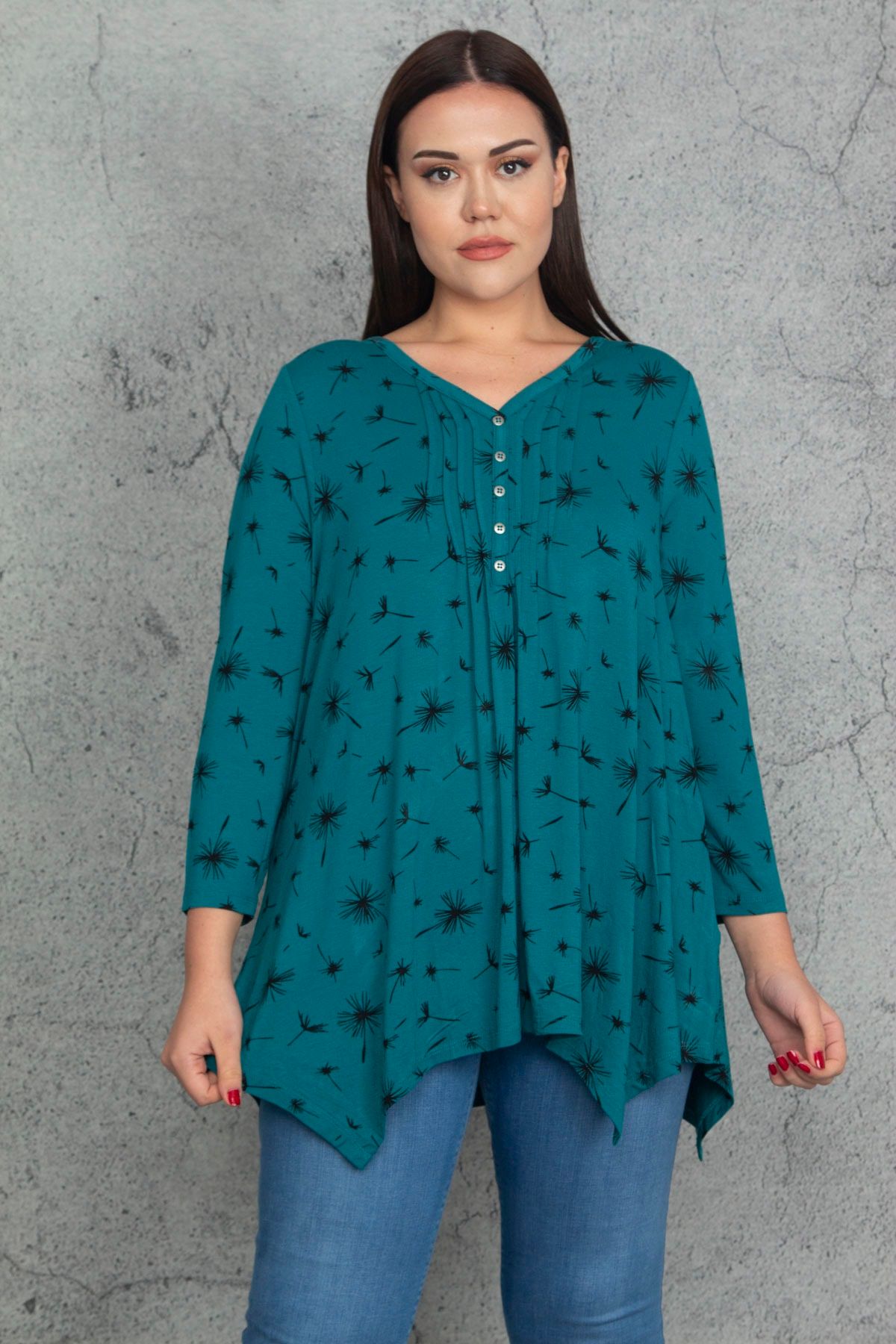 Şans Kadın Büyük Beden Yeşil Göğsü Nervür Dikişli Ön Patı Süs Düğmeli Bluz 65n20304
