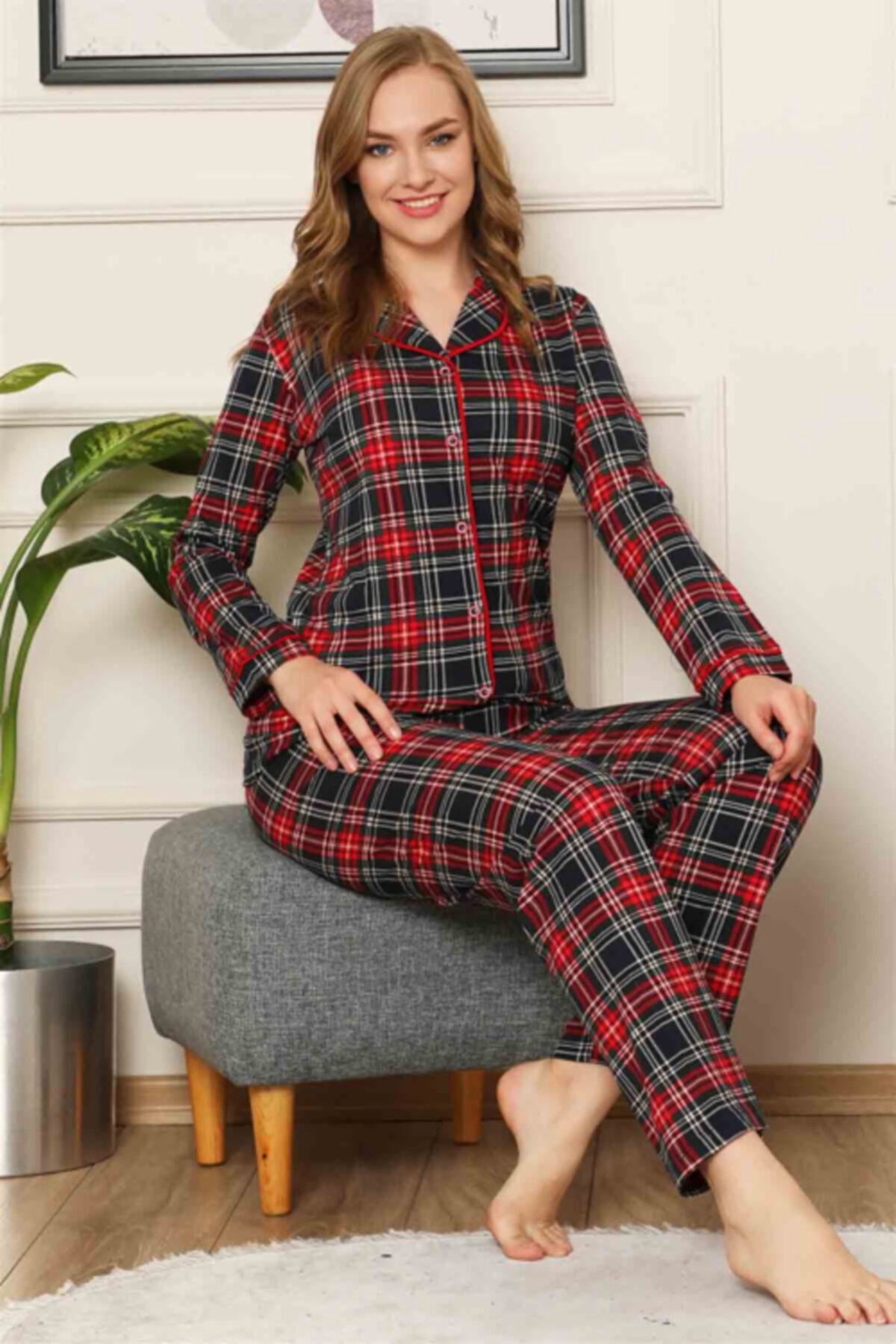 Genel Markalar Kadın Kırmızı Ekoseli Uzun Kollu Gömlek Yaka Pijama Takımı 2523uy