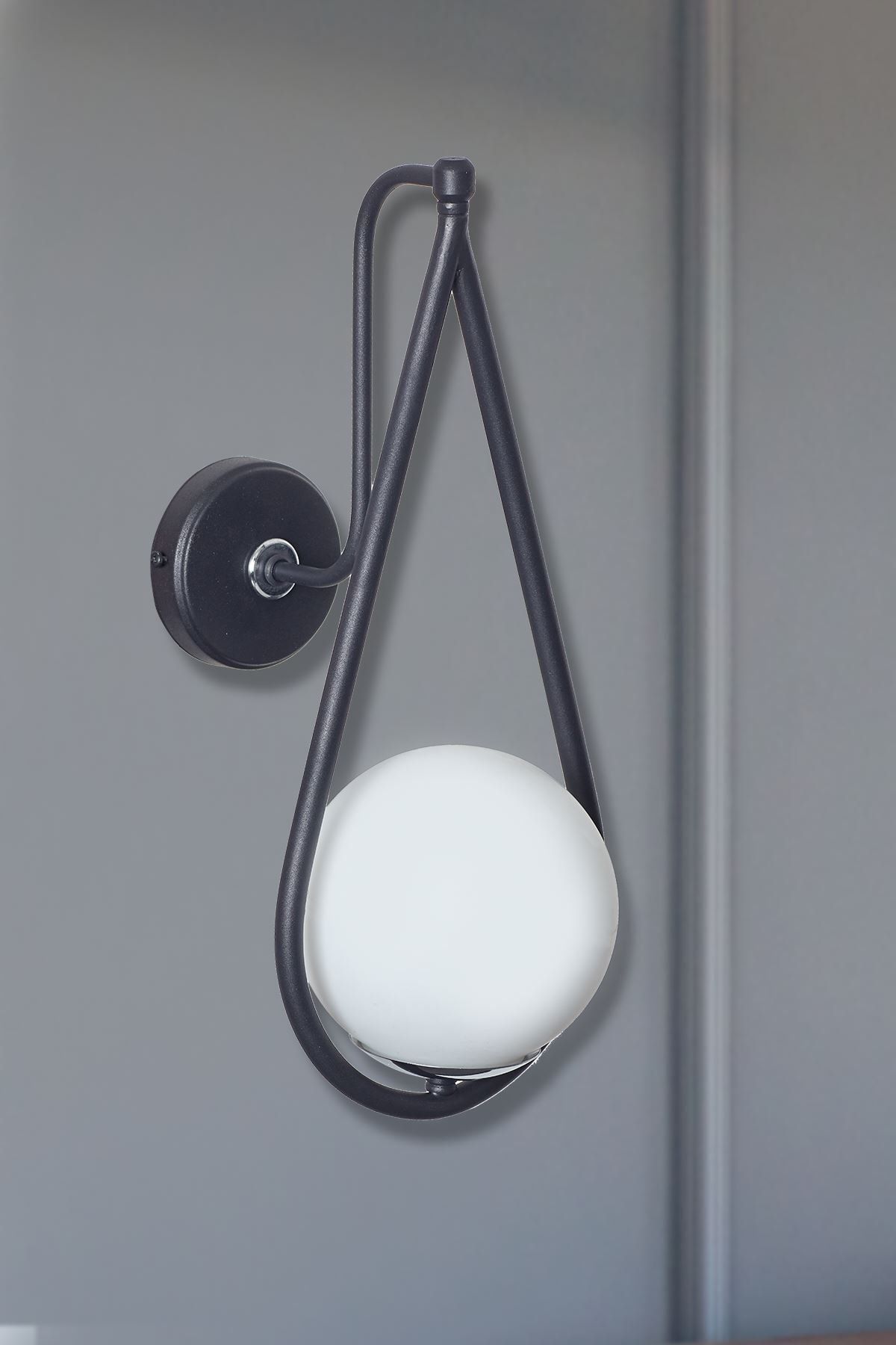 Luzarana Siena Krom-siyah Metal Gövde Beyaz Camlı Tasarım Lüx Aplik