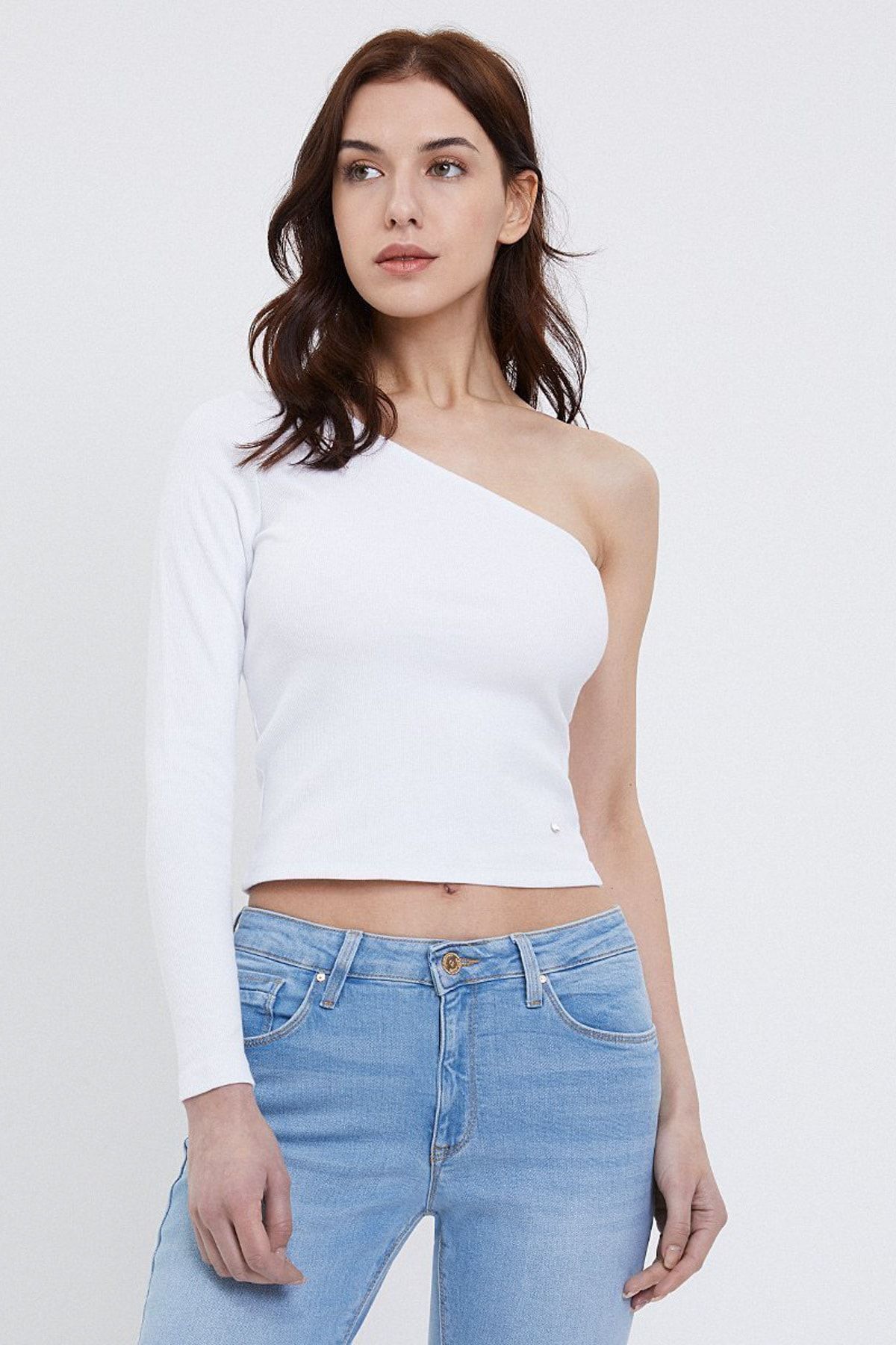 Loft Kadın Slim Fit Tek Kol Beyaz Bluz Lf2023461