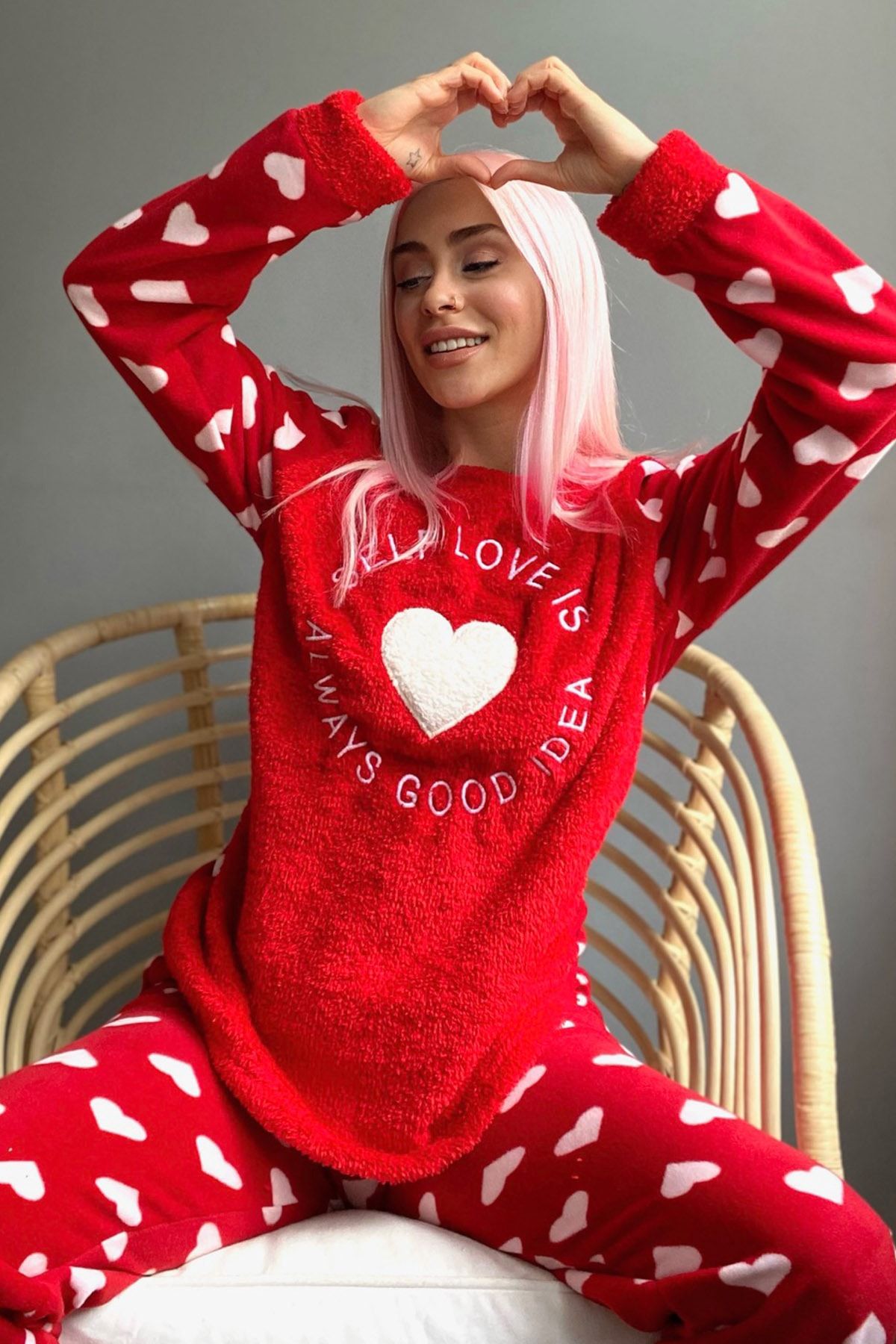 Pijamaevi Kırmızı Self Love Desenli Kadın Peluş Pijama Takımı