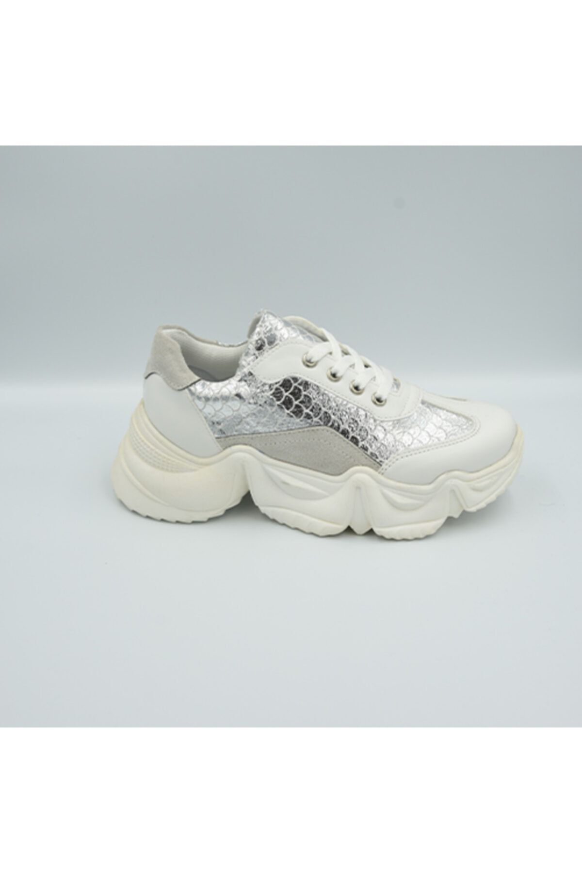 lb shoes Gümüş Renkleri Detaylı Beyaz Kadın Spor Ayakkabı