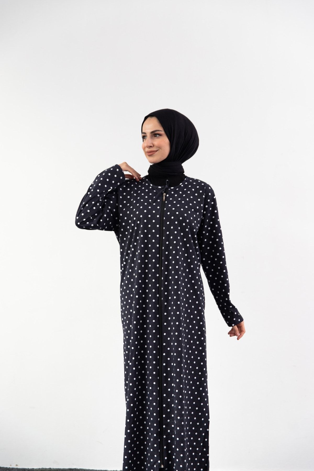 Kutay Collection Fermuarlı Puantiyeli Namaz Elbisesi