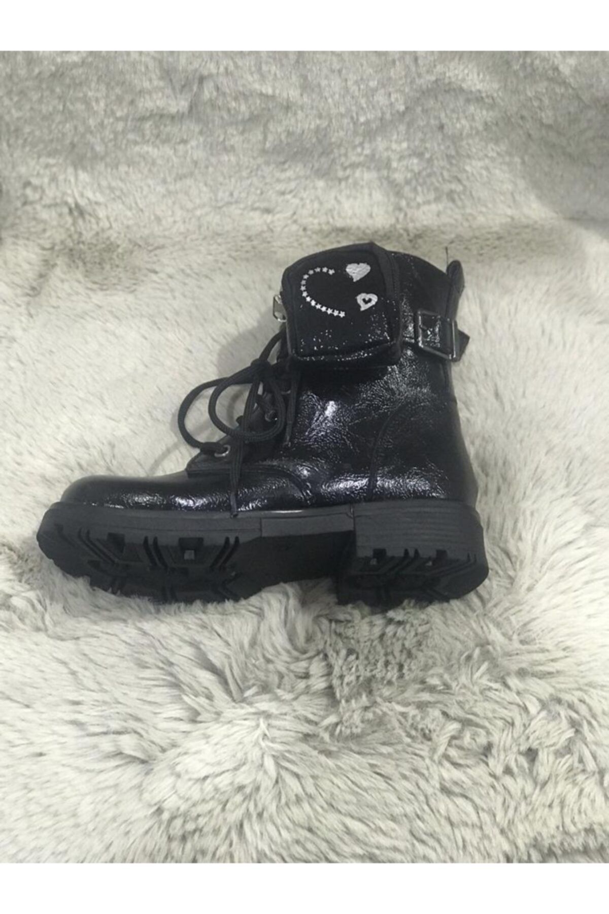 Metin Ayakkabı Siyah Parlak Cild Deri Suya Ve Soğuk Havaya Dayanıklı Fermuarlı Bağcıklı Çoçuk Bot