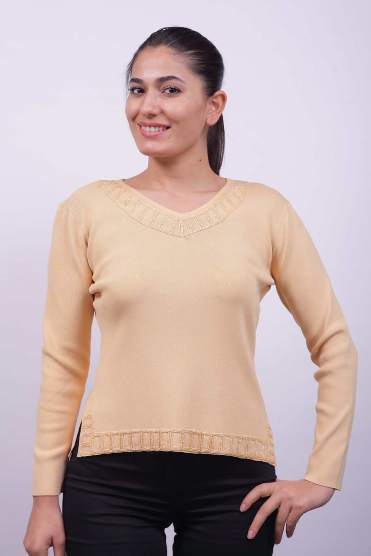 Sude Kadın Ithal Boncuk Işlemeli Uzun Kol El Işi Sarı Triko Bluz 2569