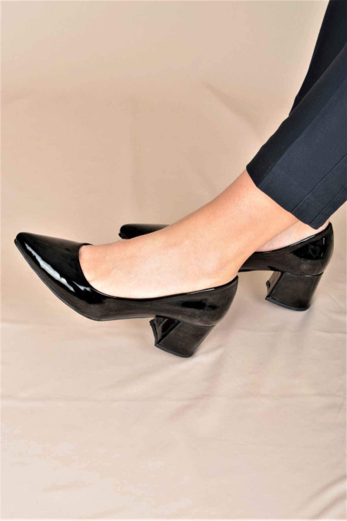 ALİS DRESS Rugan Siyah 6 Cm Kalın Topuklu Stiletto