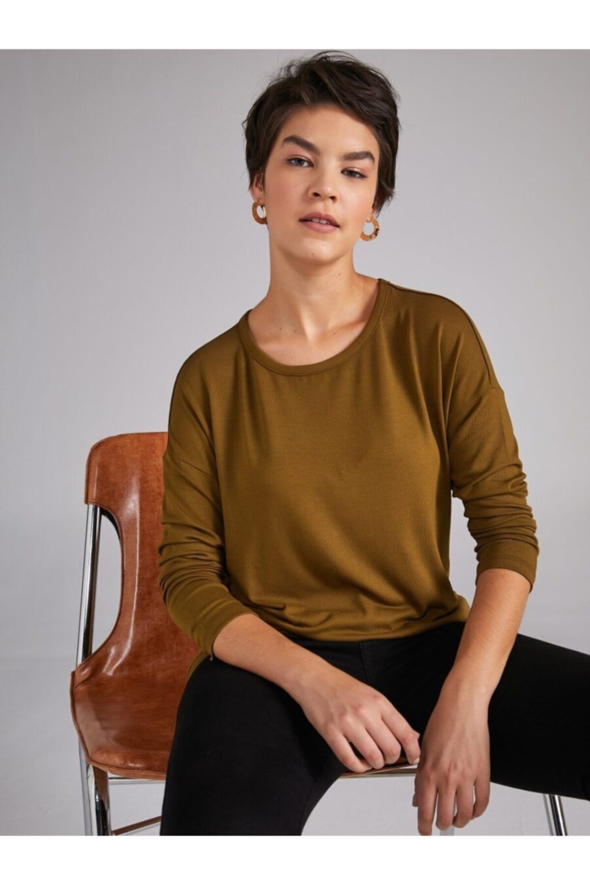 Faik Sönmez Kadın Yeşil Yuvarlak Yaka Uzun Kol T-shirt