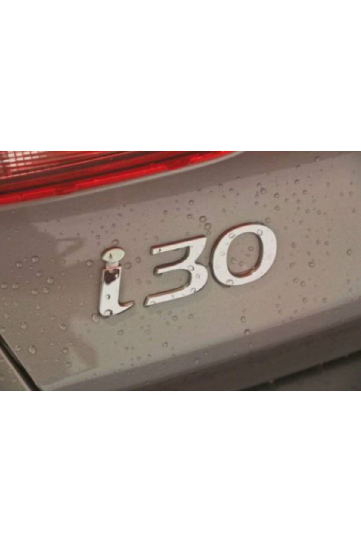 Momo Hyundai I30 Bağaj Kapağı Yazısı
