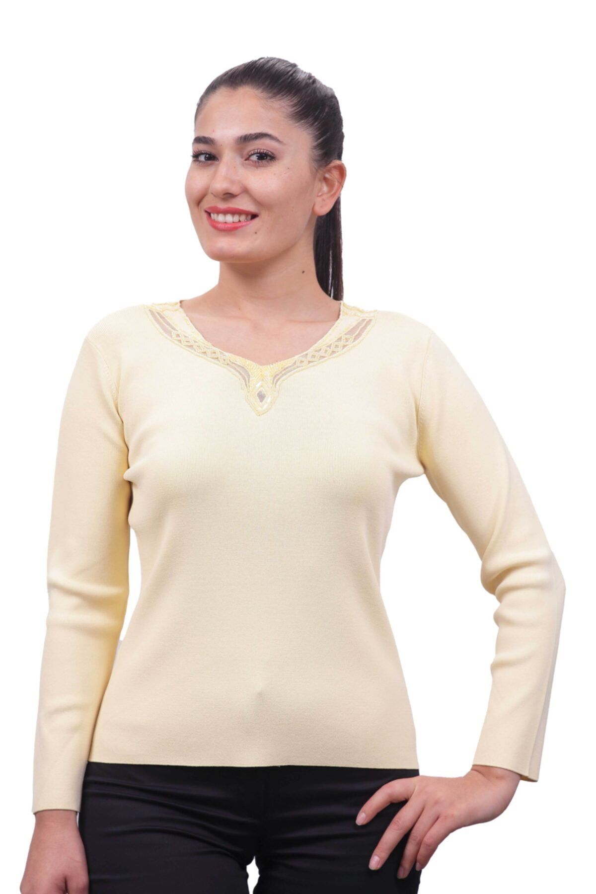 Sude Kadın Ithal Yakada Tül Detay Üzeri Boncuk Işleme El Işi Sarı Triko Bluz 2041