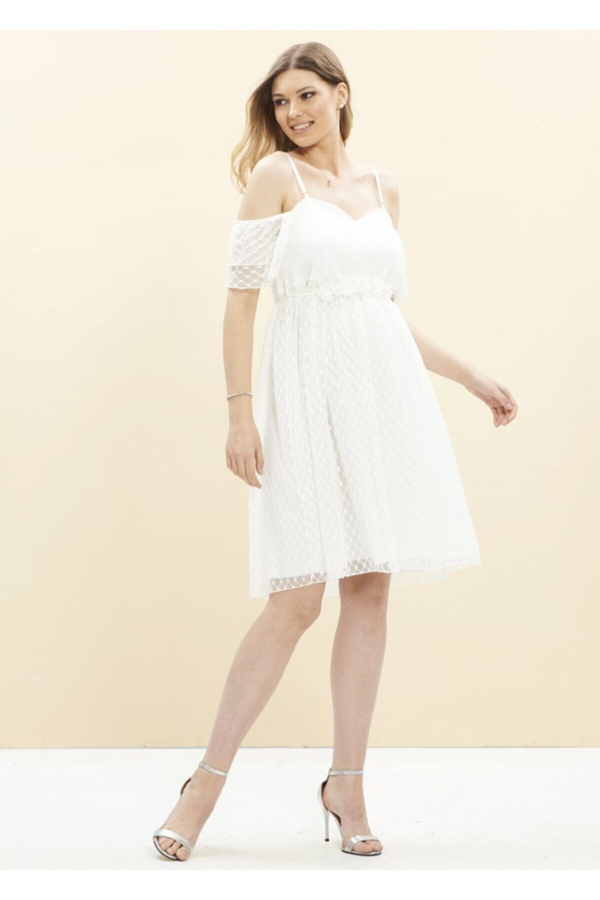 Even Fashion Hamile Giyim Çiçek Detaylı Tül Kısa Abiye Hamile Elbise Beyaz