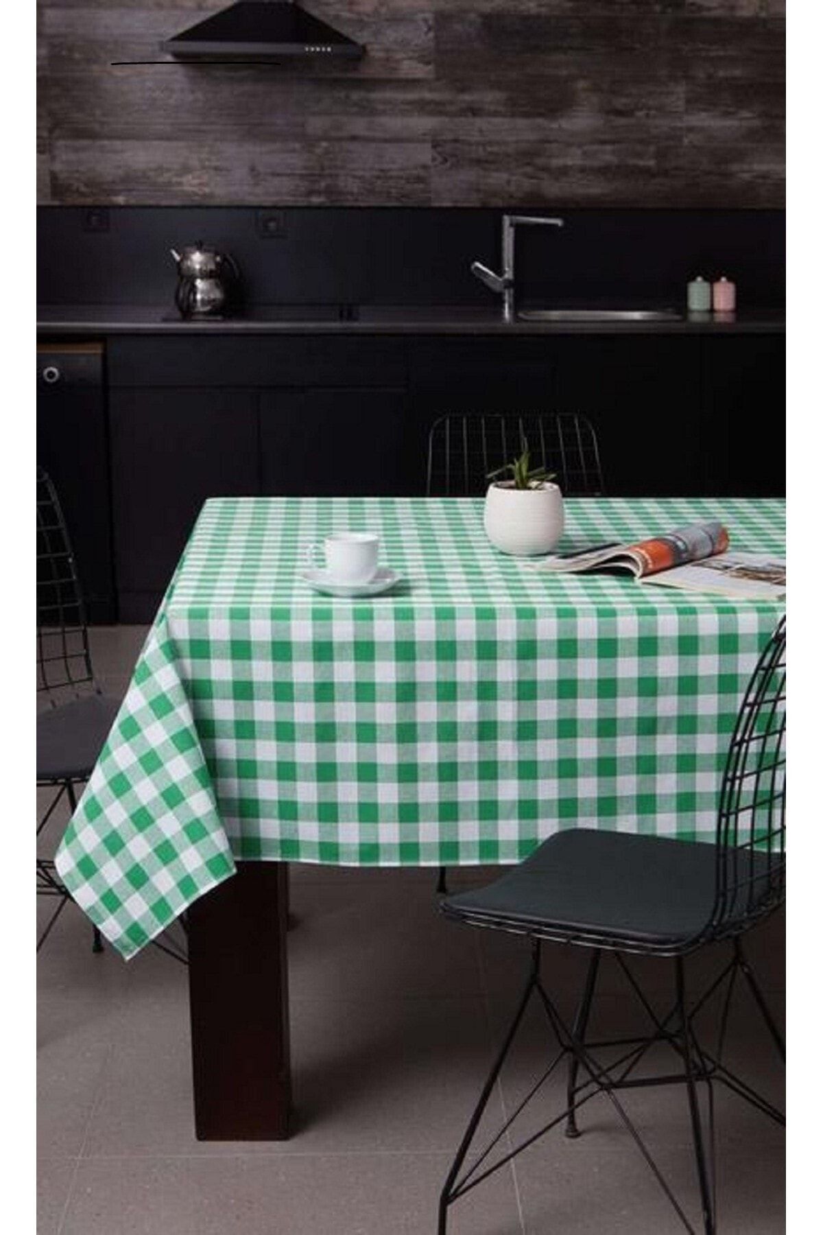 AtaKum Home Belmod Yeşil Beyaz Ekose Kareli Desen Zefir Kumaş Mutfak Masa Örtüsü 160x160