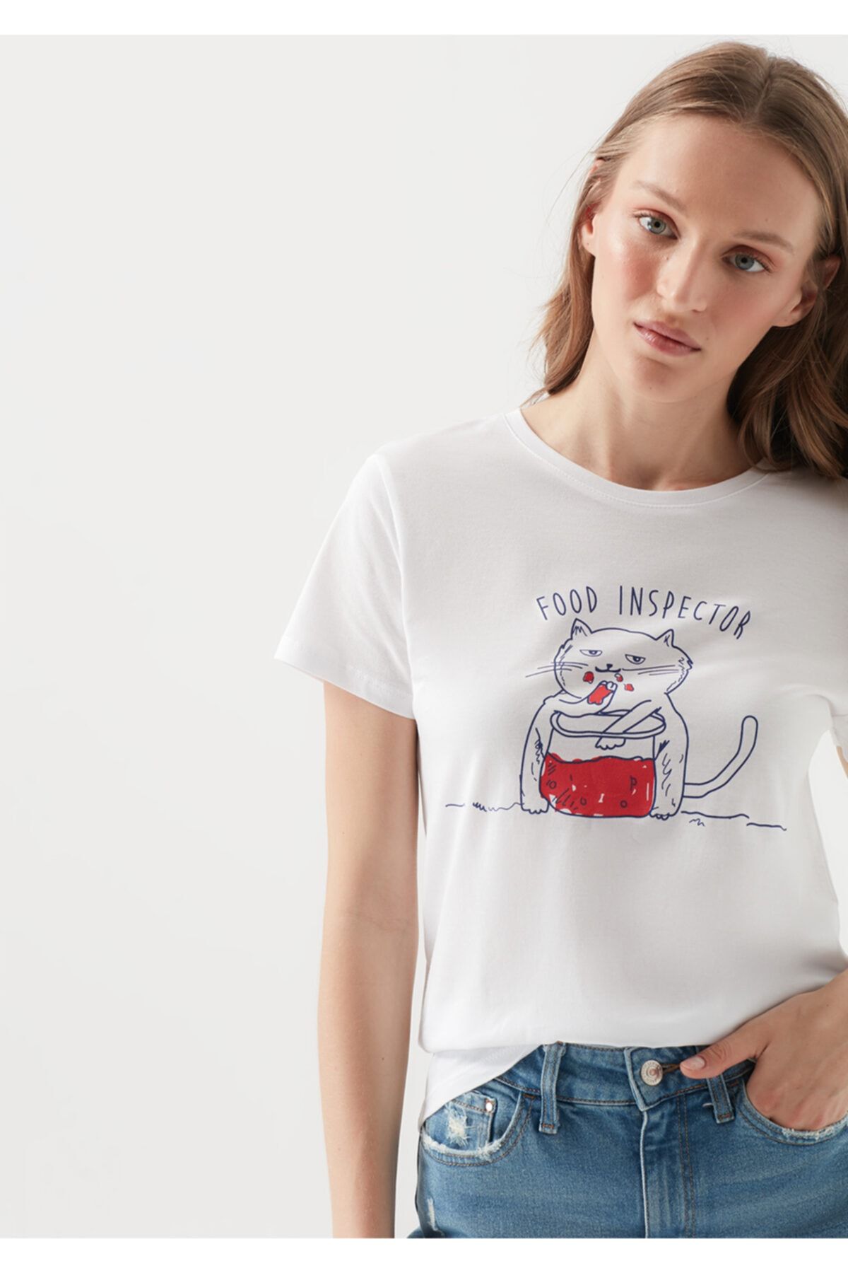 Mavi Kadın Kedi Baskılı Beyaz T-Shirt