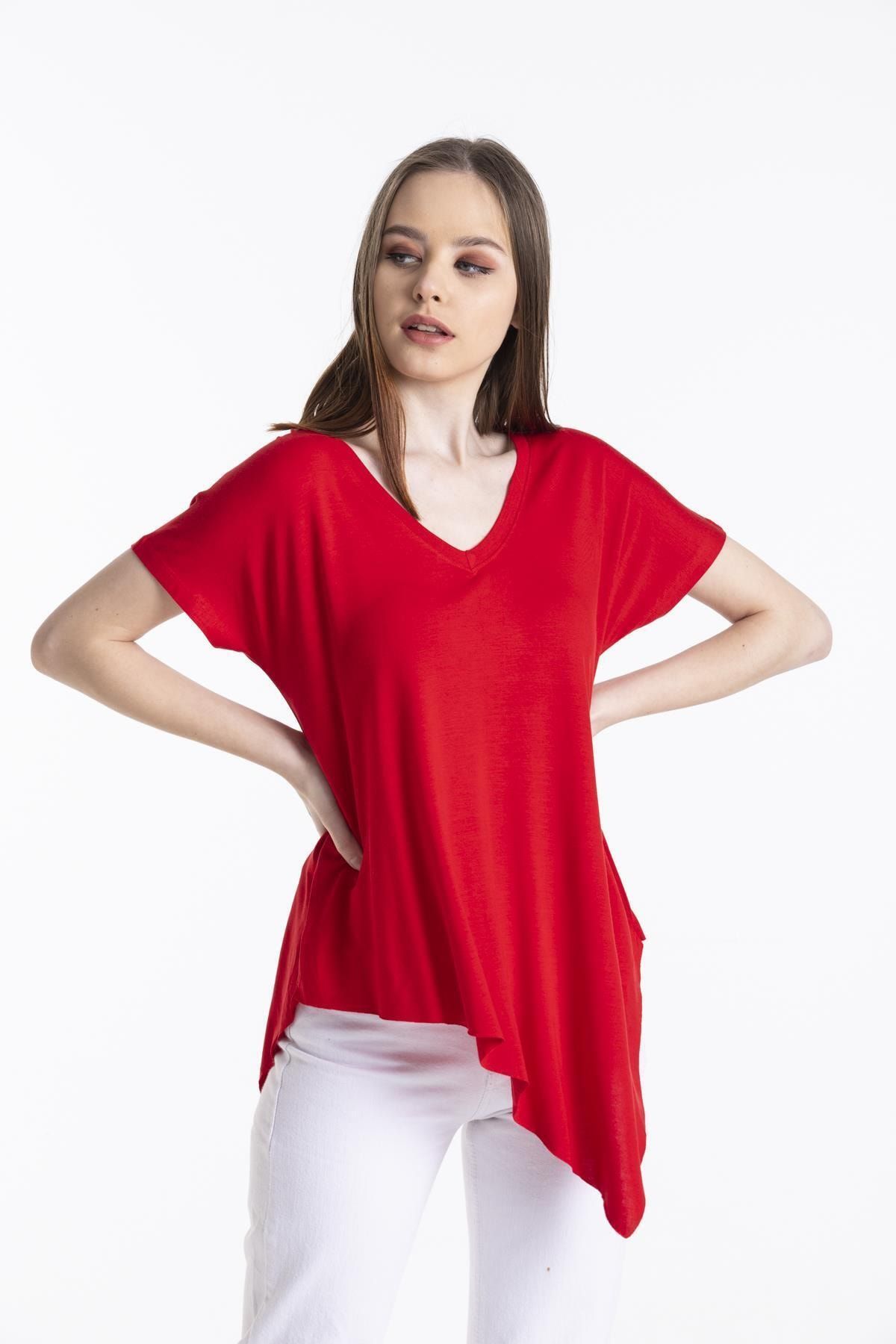 SHIEBA Kadın Kırmızı Asimetrik Kesim V Yaka Kısa Kollu Basic Tshirt