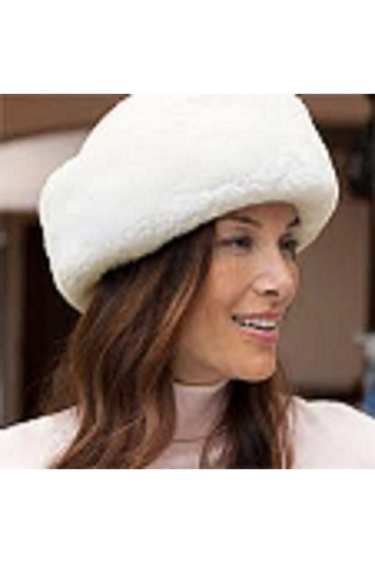 DERİDEPO Kadın Beyaz Kürk Şapka