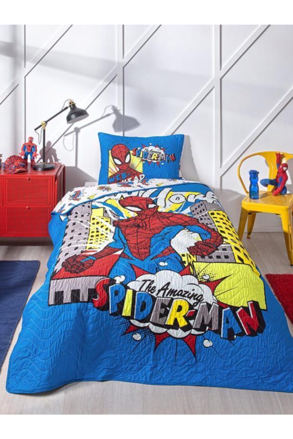 Özdilek Lisanslı Kapitoneli Yatak Örtüsü Spiderman New York