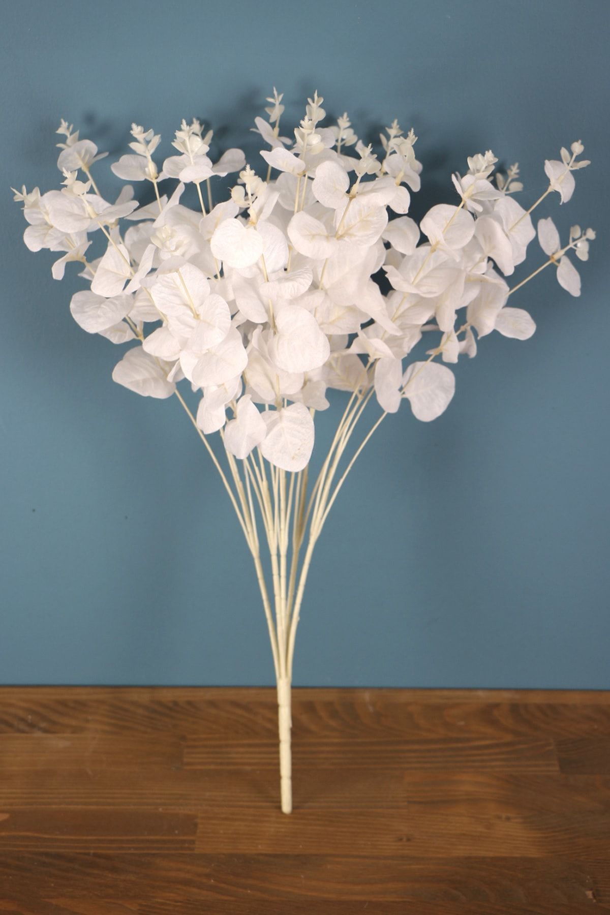 Yapay Çiçek Deposu Yapay 16 Dallı Lüx Okaliptus Bitkisi 50 Cm Beyaz