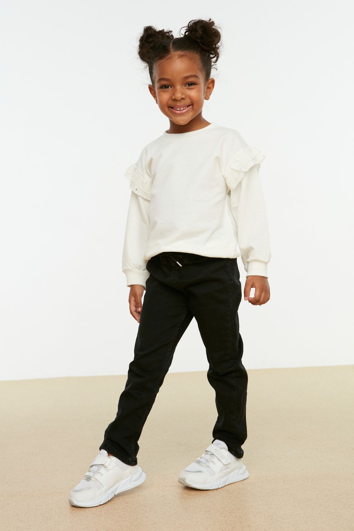 TRENDYOLKIDS Siyah Beli Lastikli Loose Fit Erkek Çocuk Denim Jeans