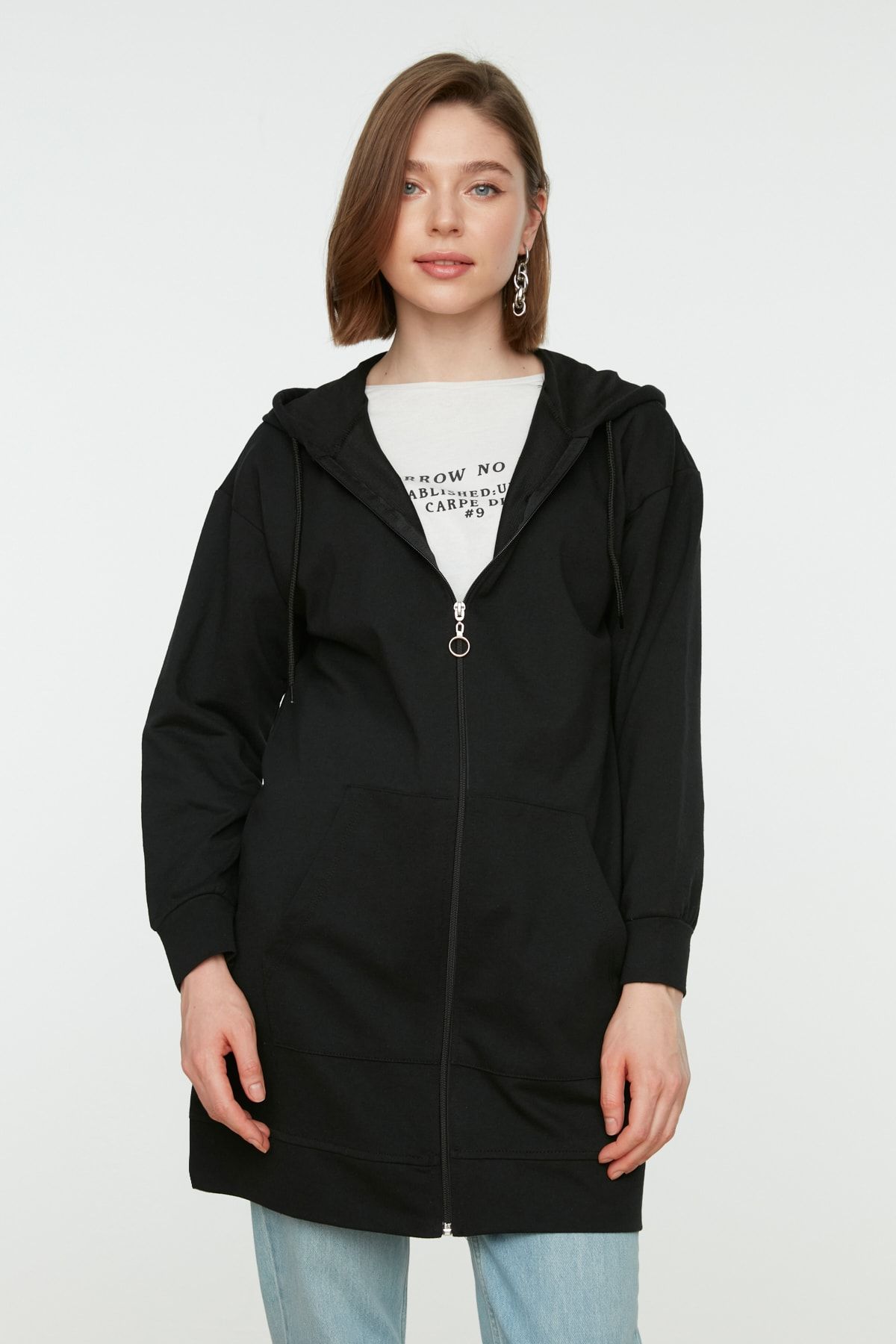TRENDYOL MODEST Siyah KapÃ¼Åonlu FermuarlÄ± Basic Ãrme GeniÅ KalÄ±p Oversize Sweatshirt HÄ±rka