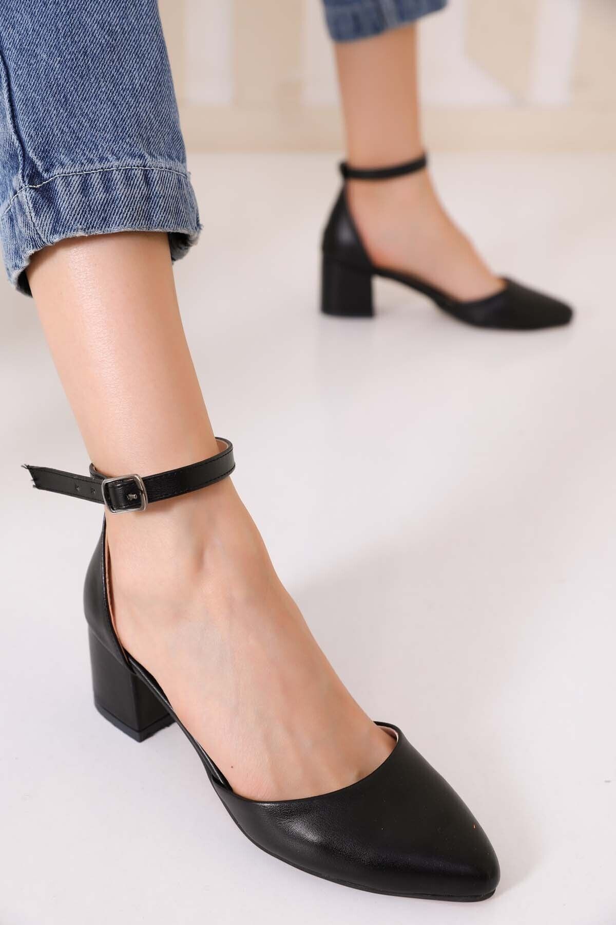NOVİNS Kadın Siyah Yanı Açık Klasik Topuklu Ayakkabı
