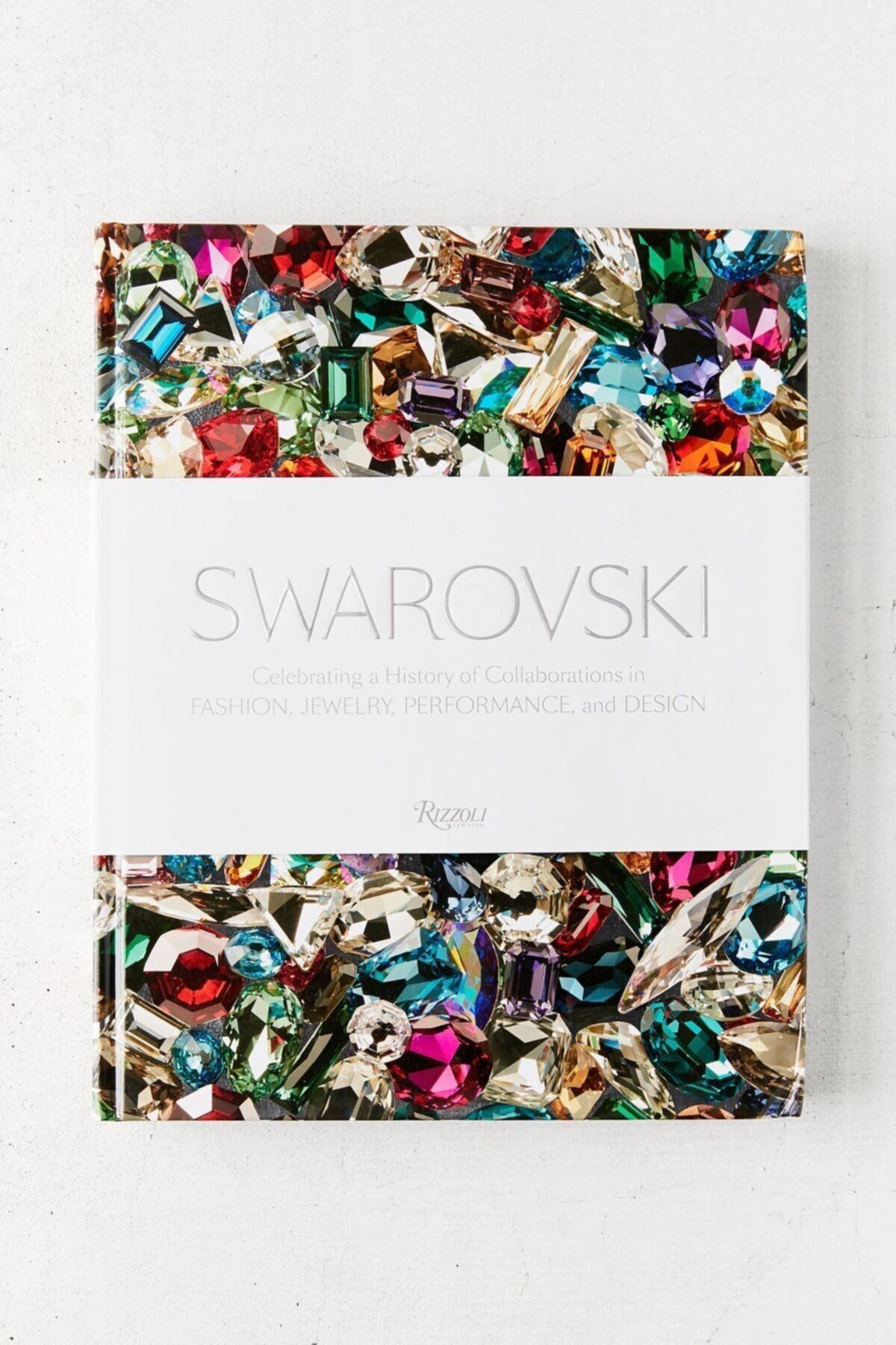 Swaroski Yayınları Celebrating A History Of Collaborations In Fashion Jewelry Performance and Design