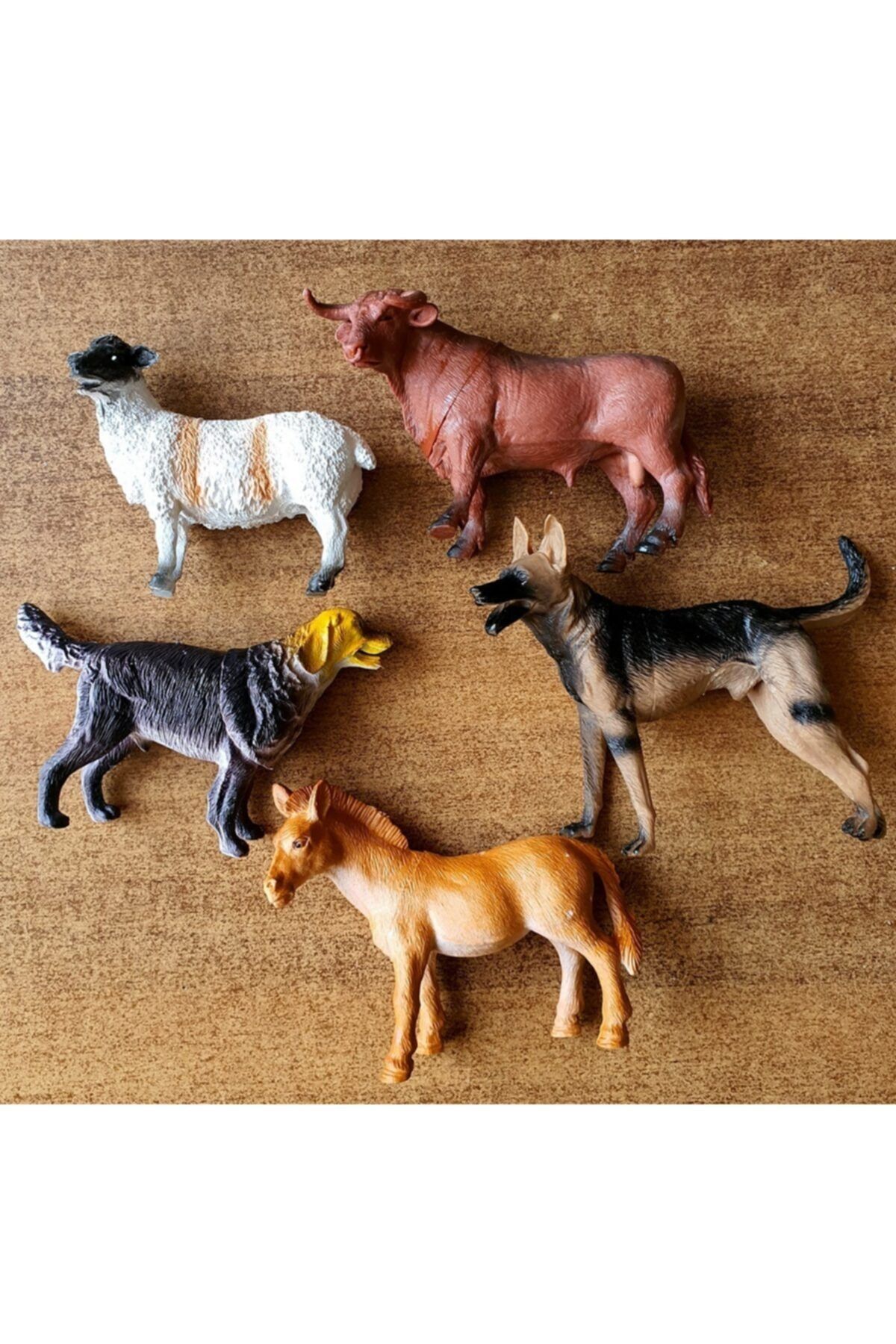 anıloyuncak Oyuncak Çiftlik Hayvan Figürleri Kurt At Koyun Köpek Boğa 5 Li Set