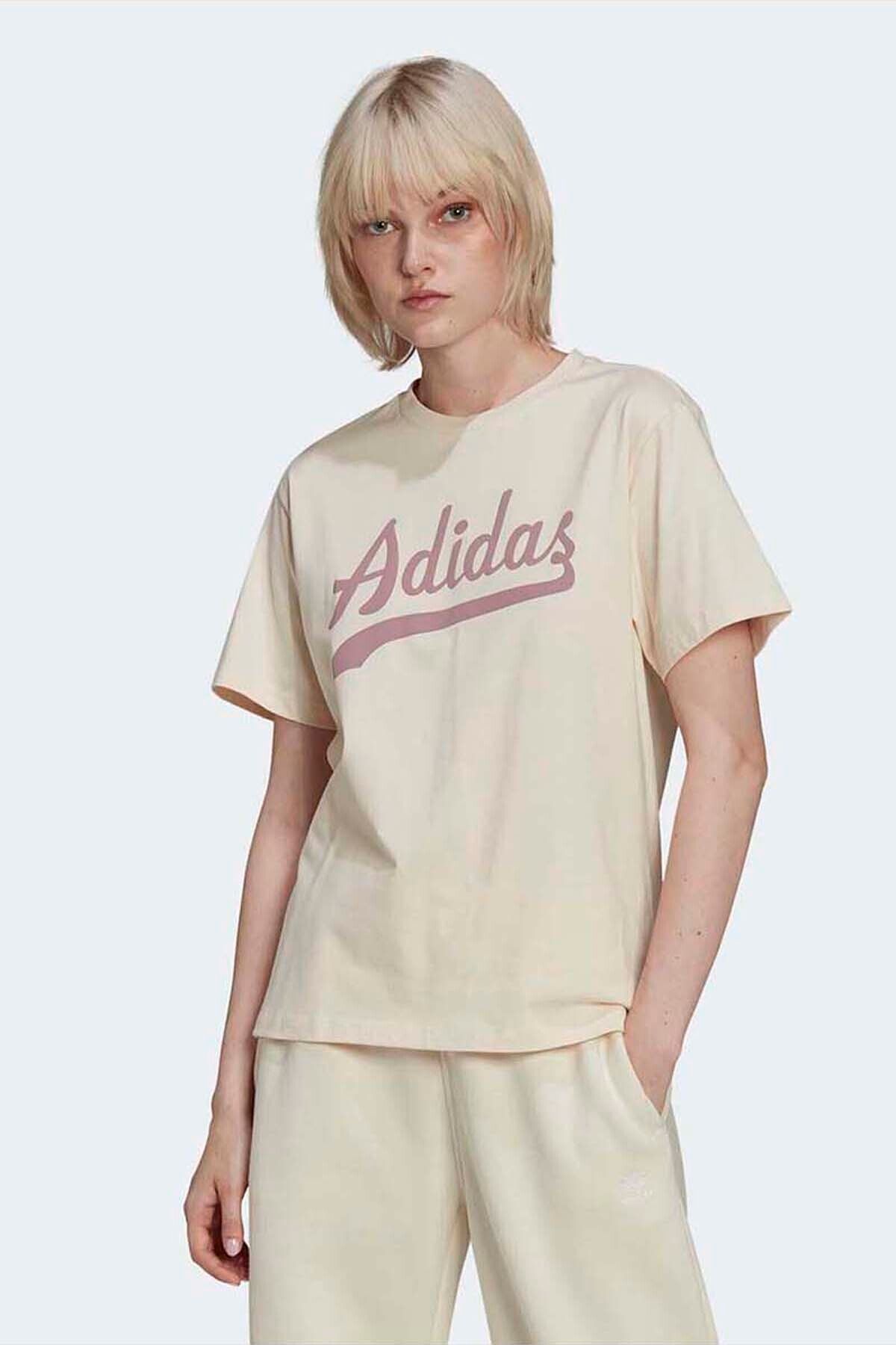 adidas Kadın Günlük T-shirt Regular Hd9777