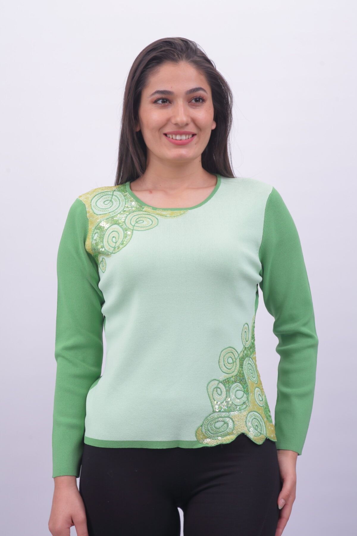 Sude Kadın Payet Işlemeli El Işi Uzun Kol Yeşil Triko Bluz 2264