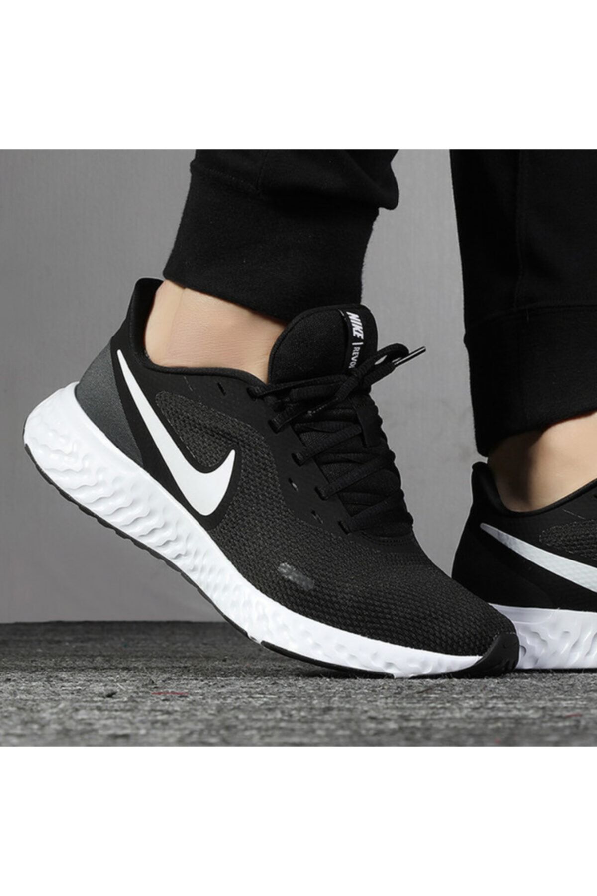 Nike Bq3204--002 Revolutıon 5 Erkek Yürüyüş Koşu Ayakkabı