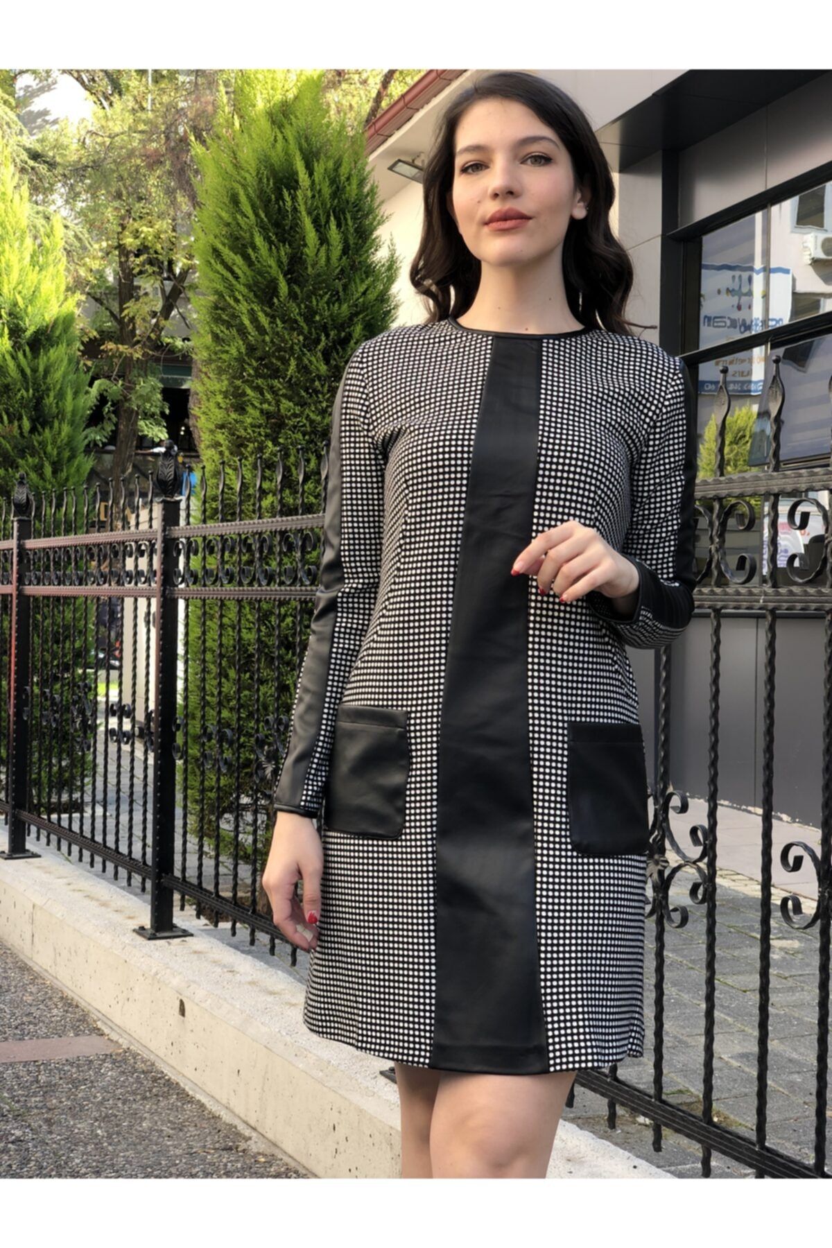 Ayhan Kadın Deri Detaylı Puantiyeli Elbise