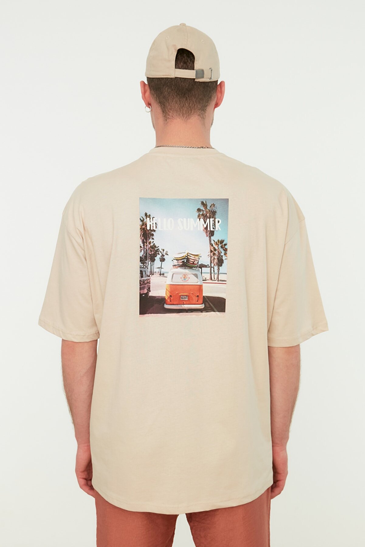 TRENDYOL MAN Taş  Kısa Kollu Baskılı Oversize/Geniş Kesim T-Shirt TMNSS21TS0619