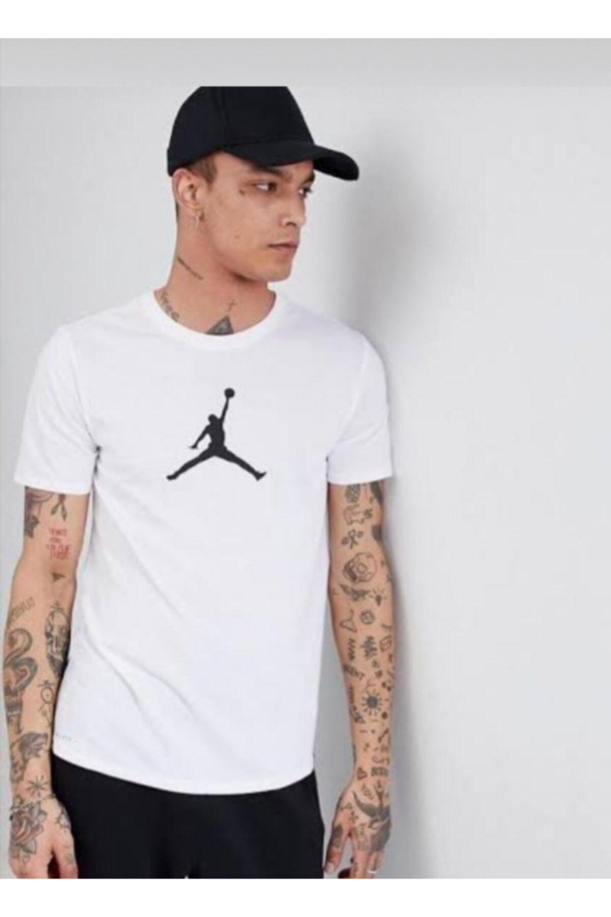 one look Air Jordan Mini Logo T-shirt