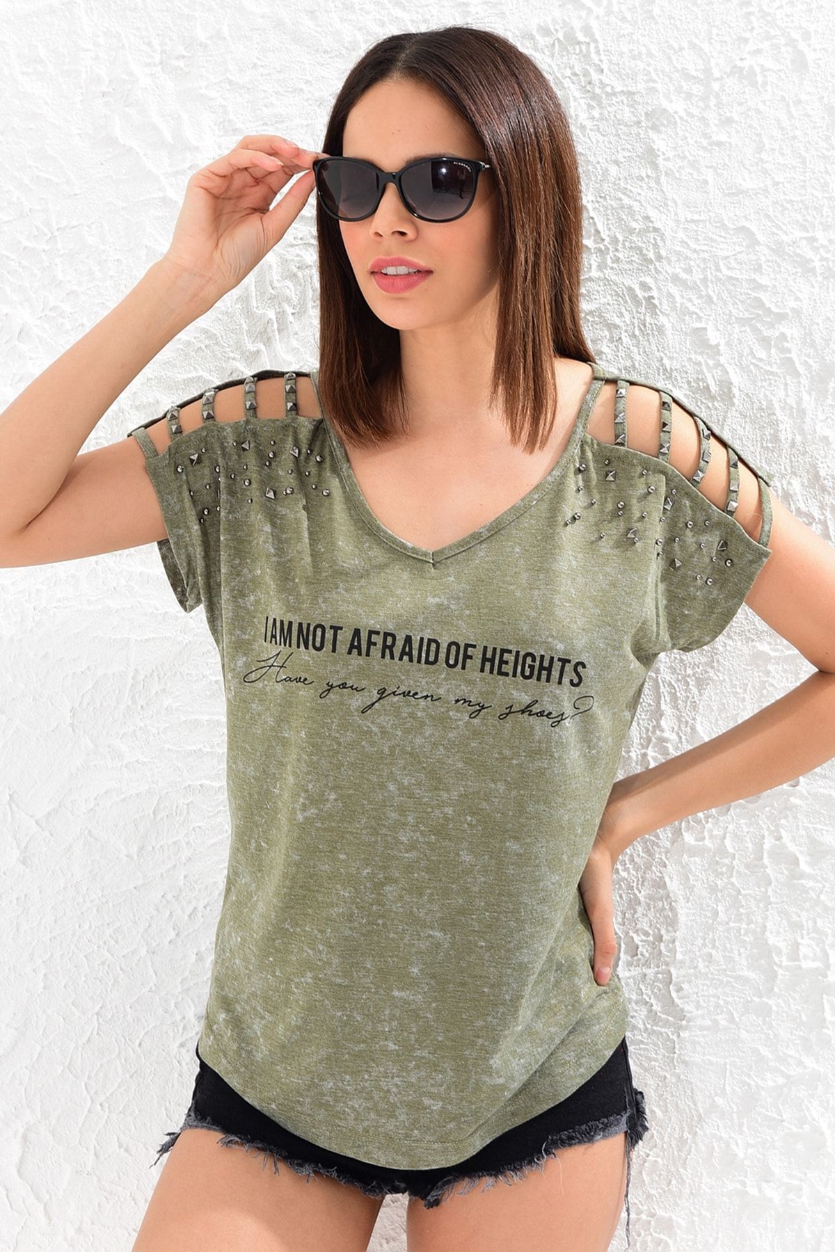 Cool & Sexy Kadın Haki Omuzları Açık Taşlı T-Shirt PP25369