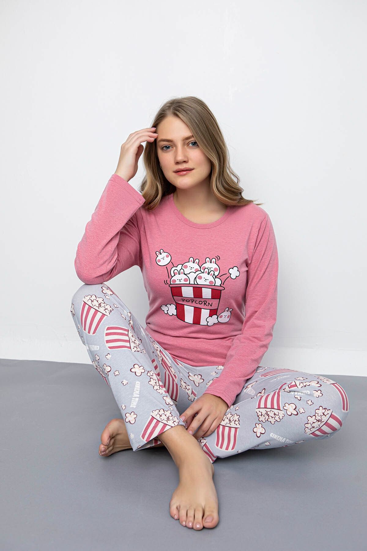 Giyinsende Pamuklu Uzun Kol Likralı Ev Modu Pijama Takımı Pembe
