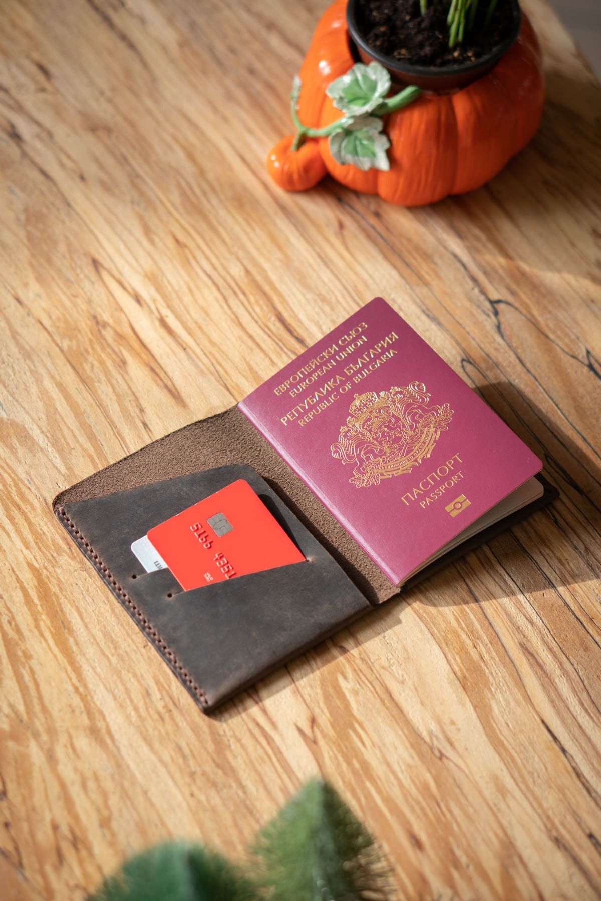 minimal X design Minimal X Pasaport Kılıfı Kartlık - Kestane Crazy - Gerçek Deri & El Yapımı