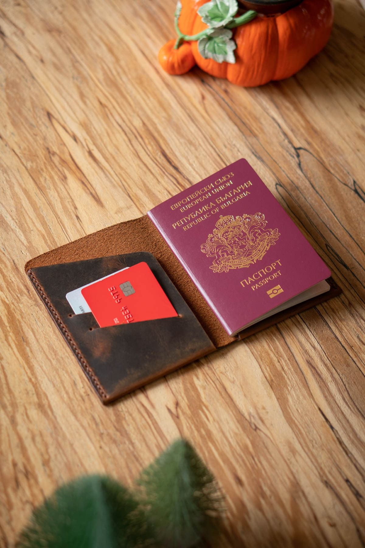 minimal X design Minimal X Pasaport Kılıfı Kartlık - Taba Crazy - Gerçek Deri & El Yapımı
