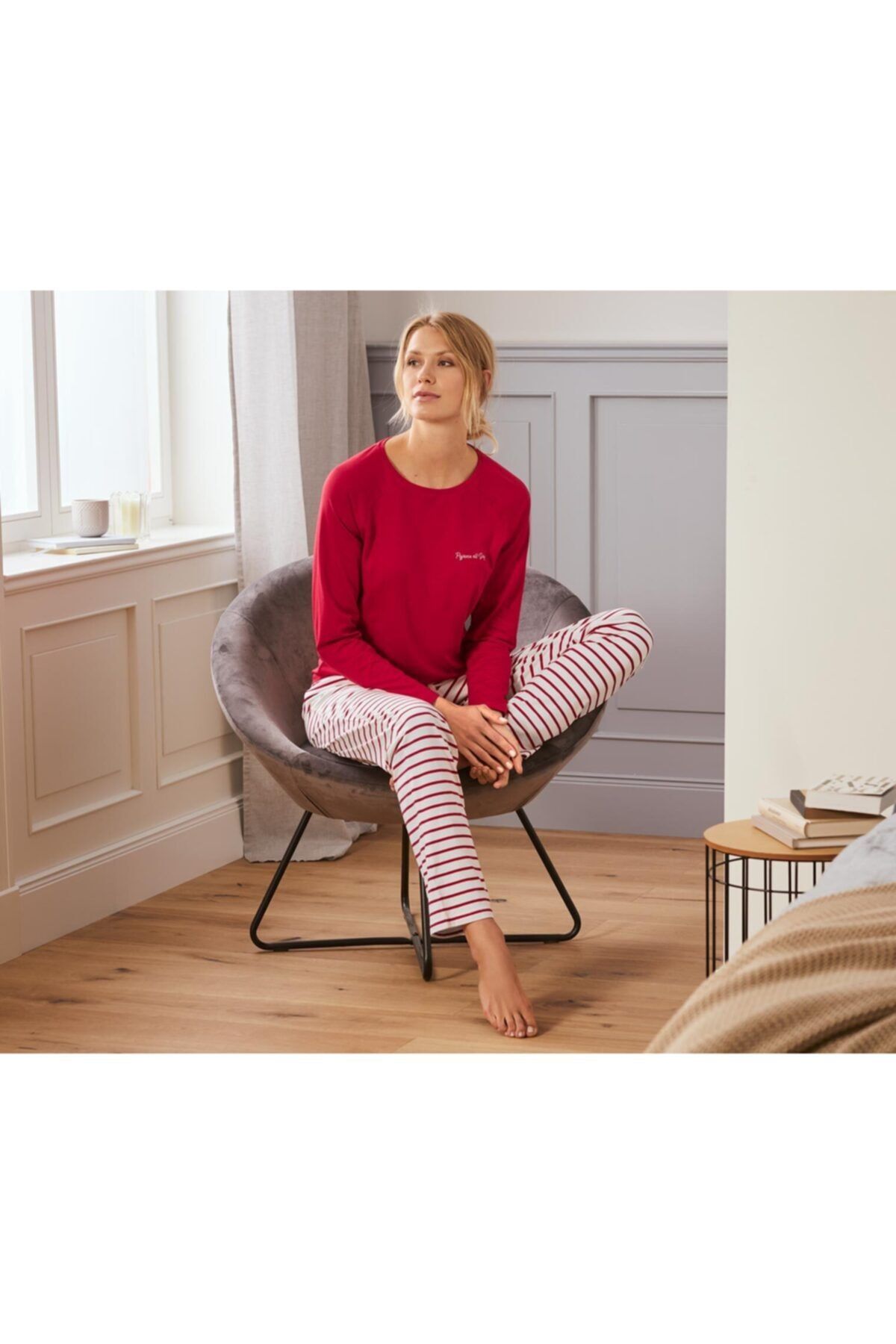 Tchibo Organik Pamuklu Pijama Takımı, Krem Rengi-kırmızı Çizgili