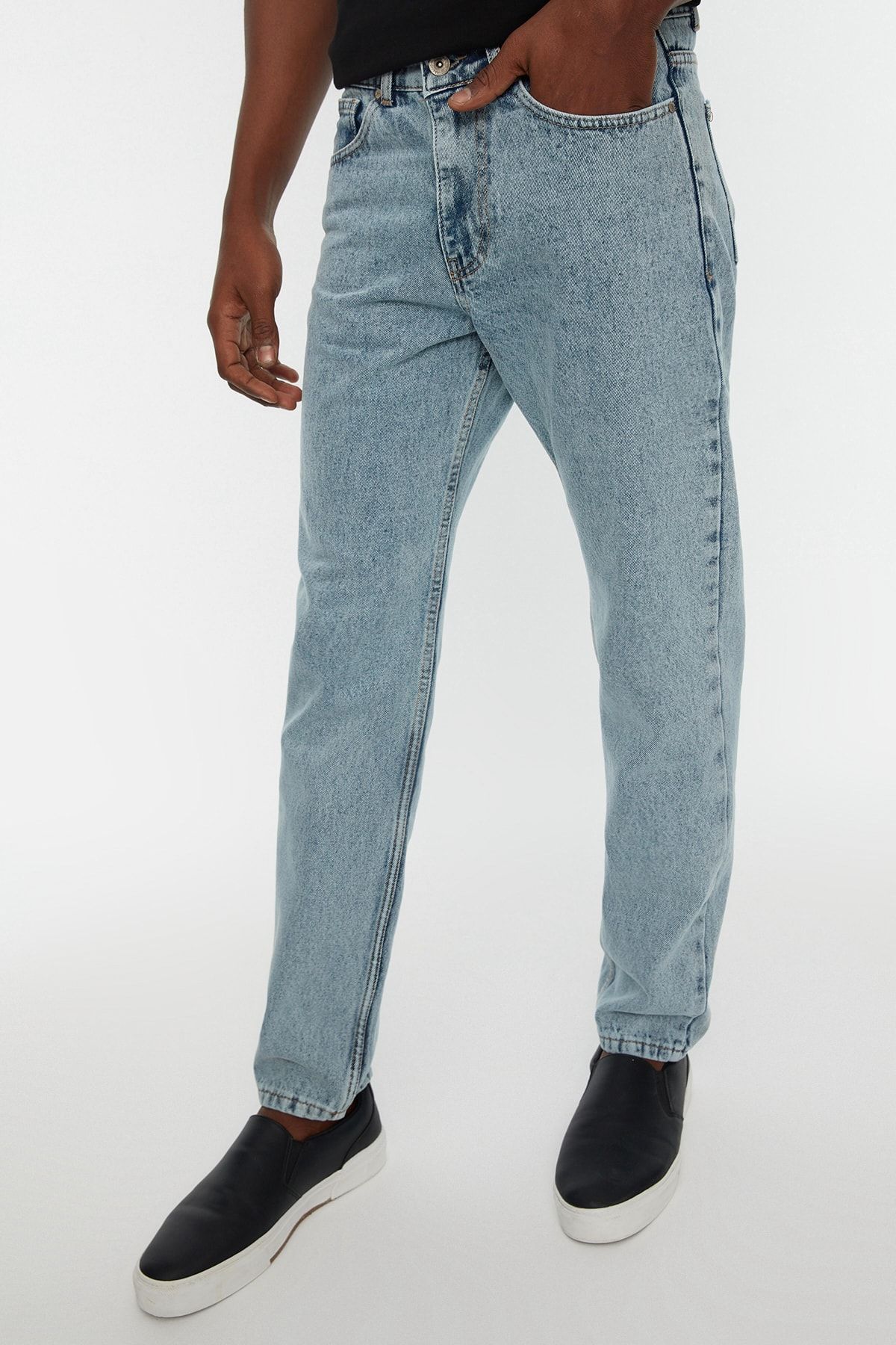 TRENDYOL MAN Açık Mavi Erkek Essential Fit Jeans TMNSS21JE0058