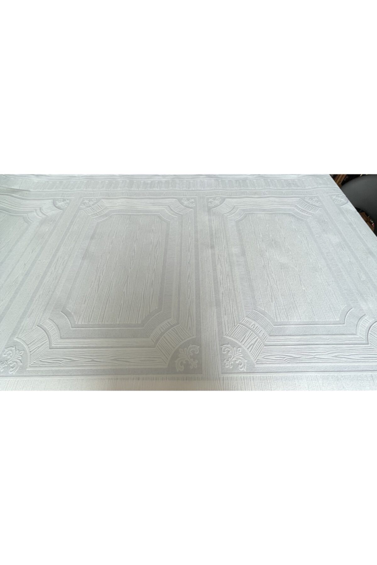 BAŞYAPI DİZAYN Eteklik Kırık Beyaz Boyanabilir Desenli Ithal Duvar Kağıdı (5M²)