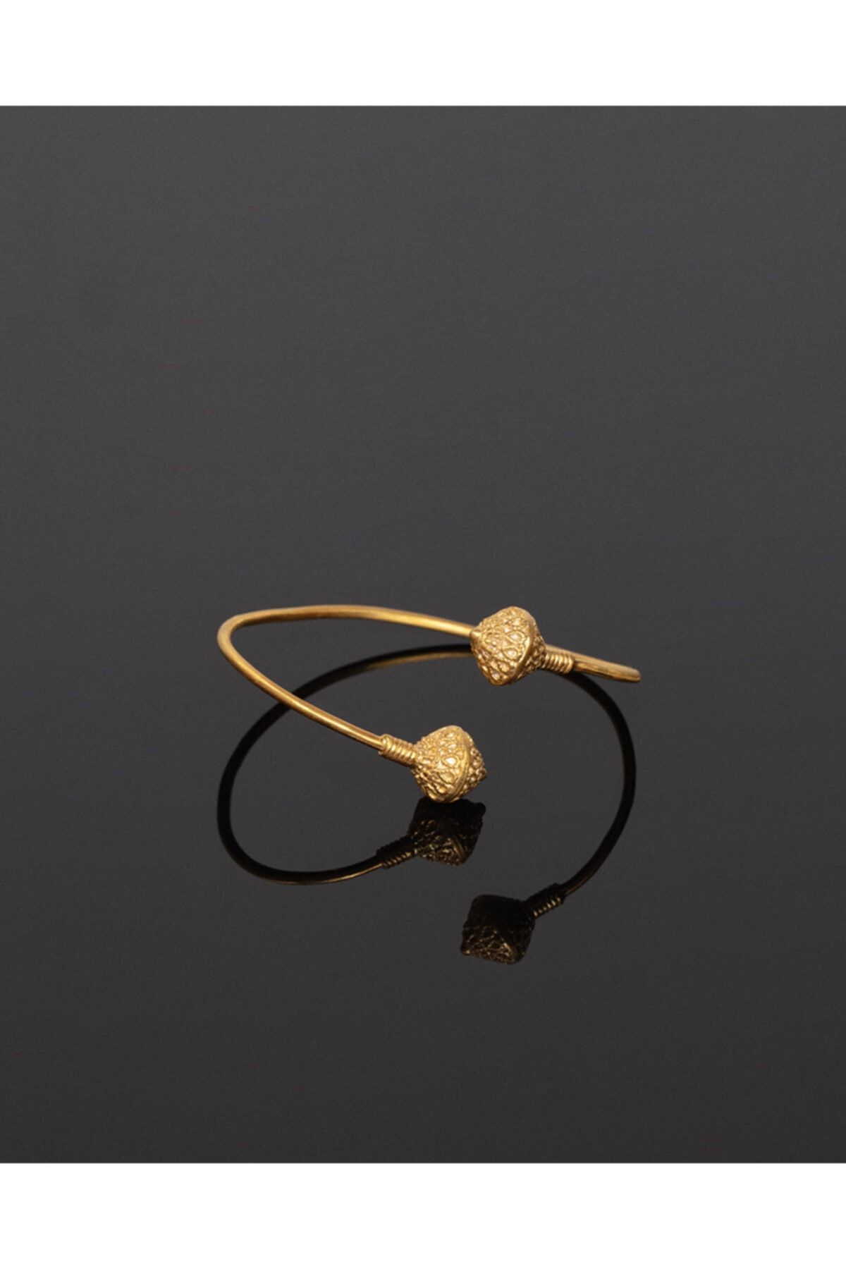 Studio Agna Ottoman Bracelet In Gold