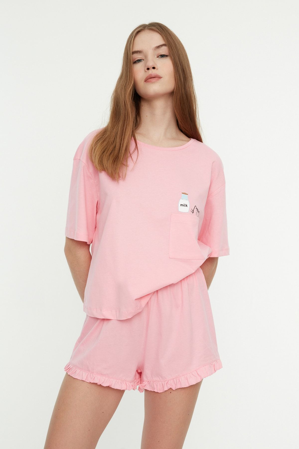 TRENDYOLMİLLA Pembe Pamuklu Baskılı T-shirt-Şort Örme Pijama Takımı THMSS22PT0422
