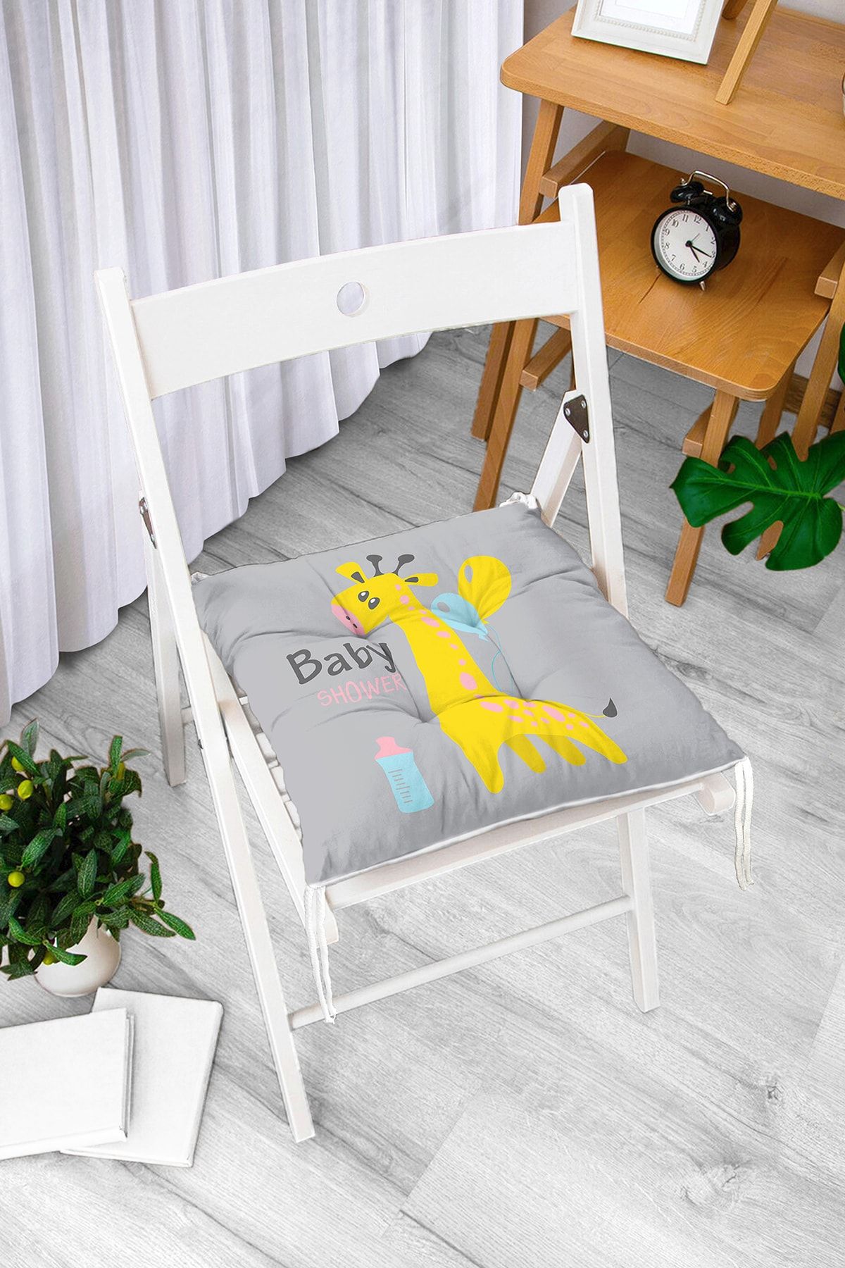 Realhomes Balon Ve Zürafa Desenli Özel Tasarım Bebek Odası Pofidik Sandalye Minderi