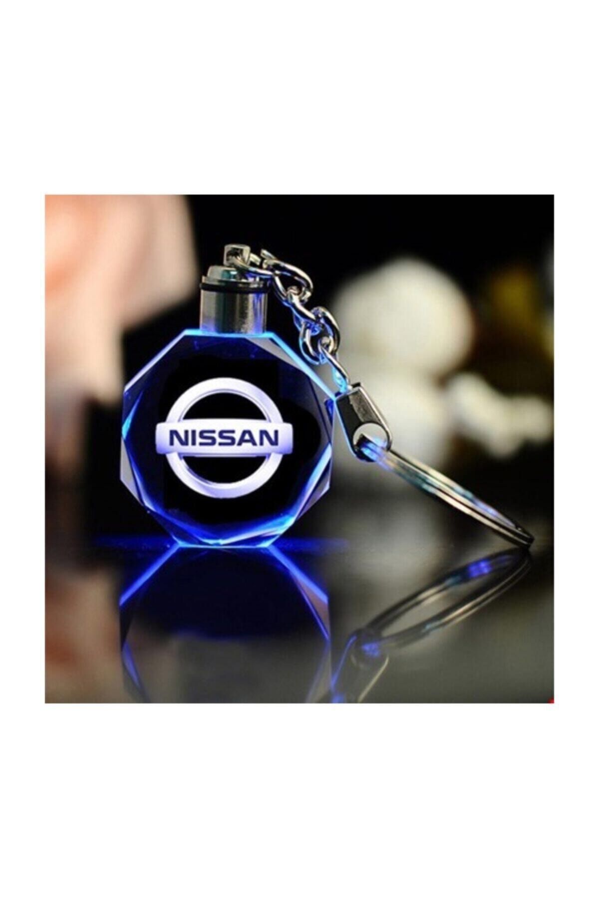 Led Anahtarlık Nissan Logolu Led Işıklı 3d Araba Anahtarlık Yedek Pil Hediye