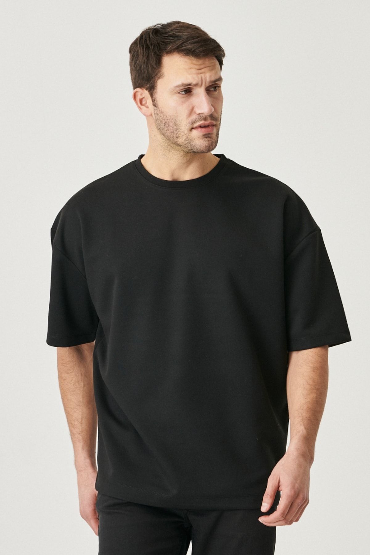 AC&Co / Altınyıldız Classics Erkek Siyah Günlük Rahat Yuvarlak Yaka Oversize Sweatshirt