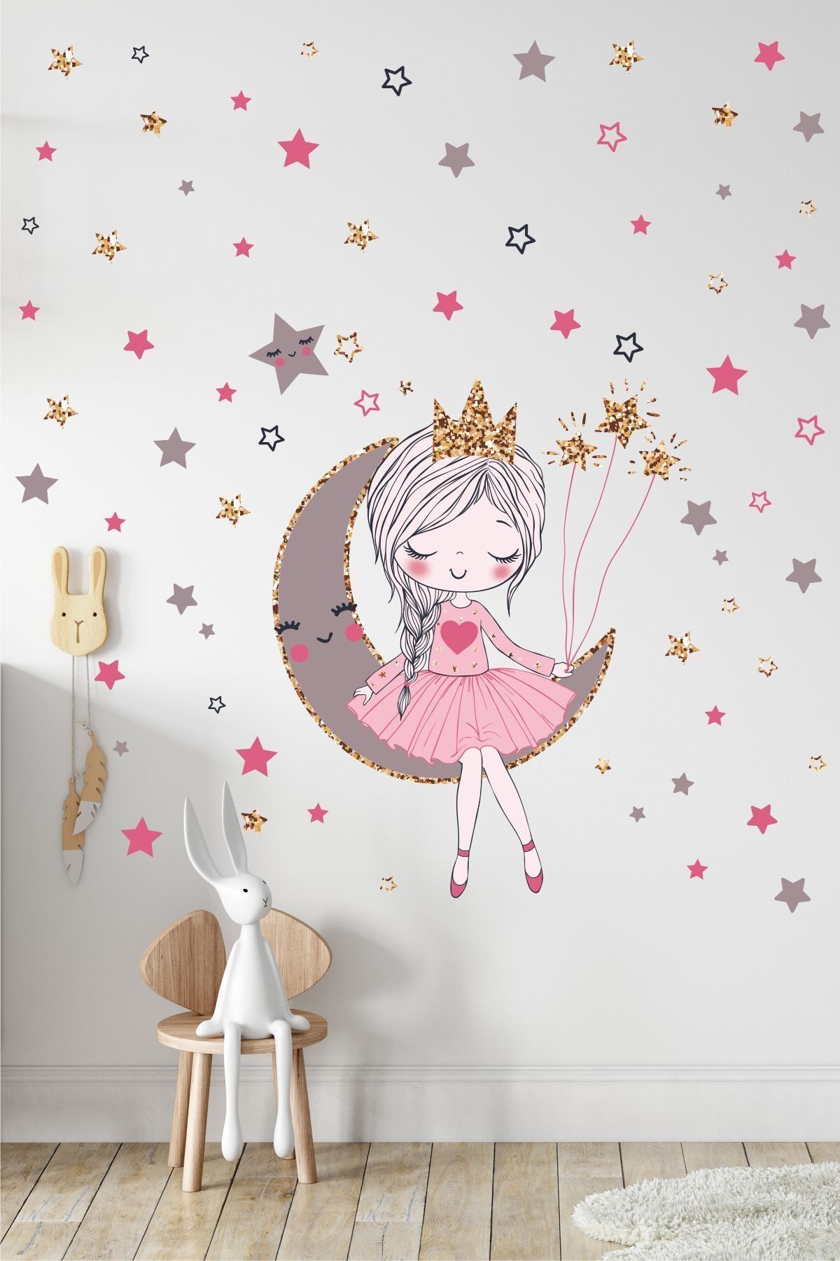 Sticker Ekspres Orta Boy Ayda Oturan Sevimli Kız Çocuk Odası Duvar Sticker Seti