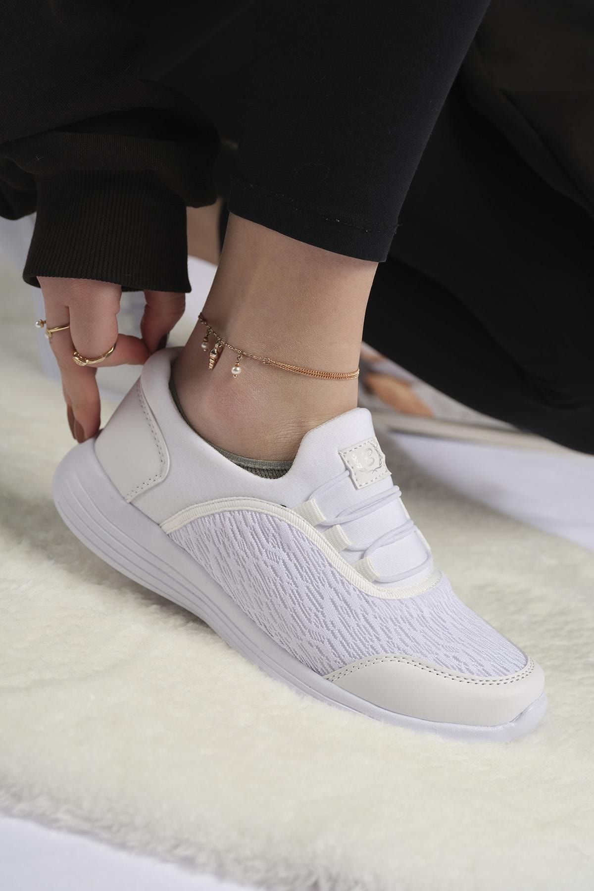 Oksit Beyaz - Nina Hafif Taban Rahat Kadın Sneaker