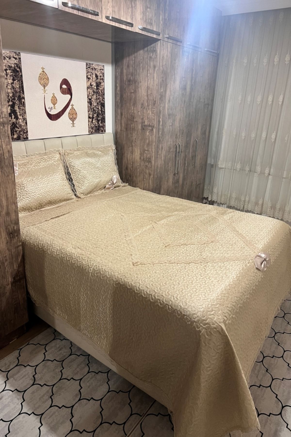 Çalışkan Çeyiz Evi Esma Yatak Örtüsü Çift Kişilik - Kapitone Çift Kişilik Yatak Örtüsü Ve Pike Takımı