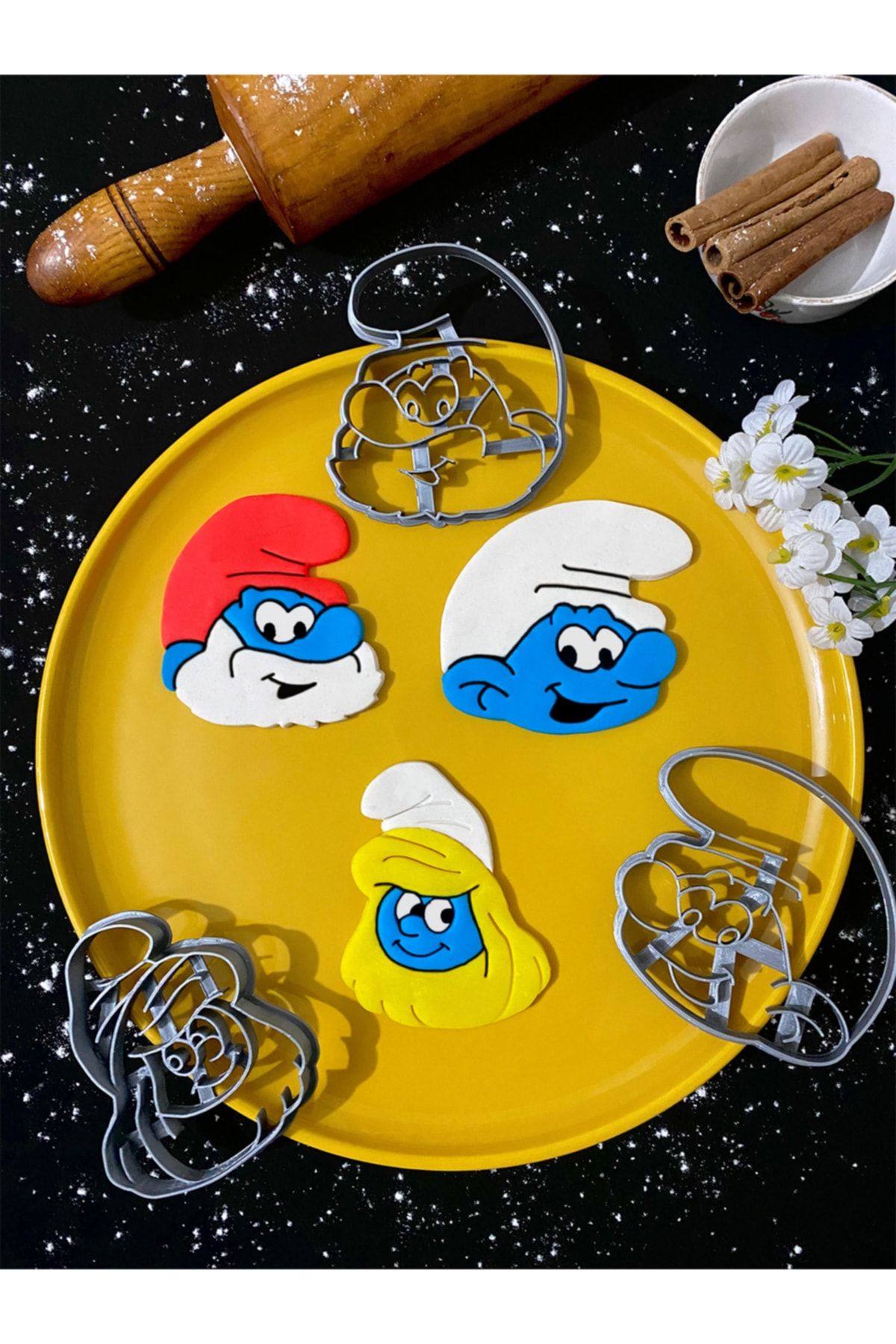 Main Collectibles Şirinler Şirin Baba Şirin Şirine 3'lü Kurabiye Kalıbı Kesici Şekillendirici Seti